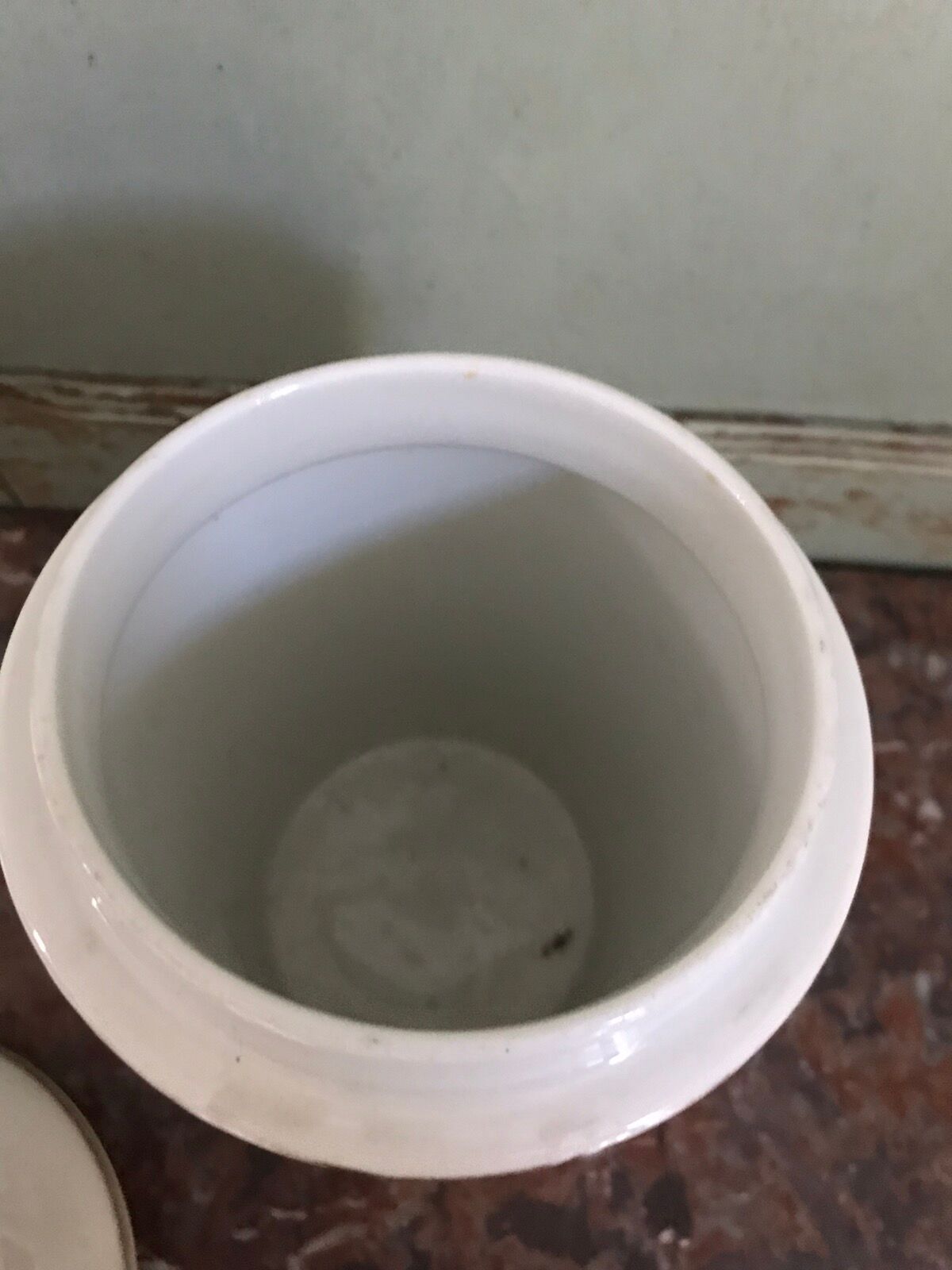 Pots old apothecary lot of 2