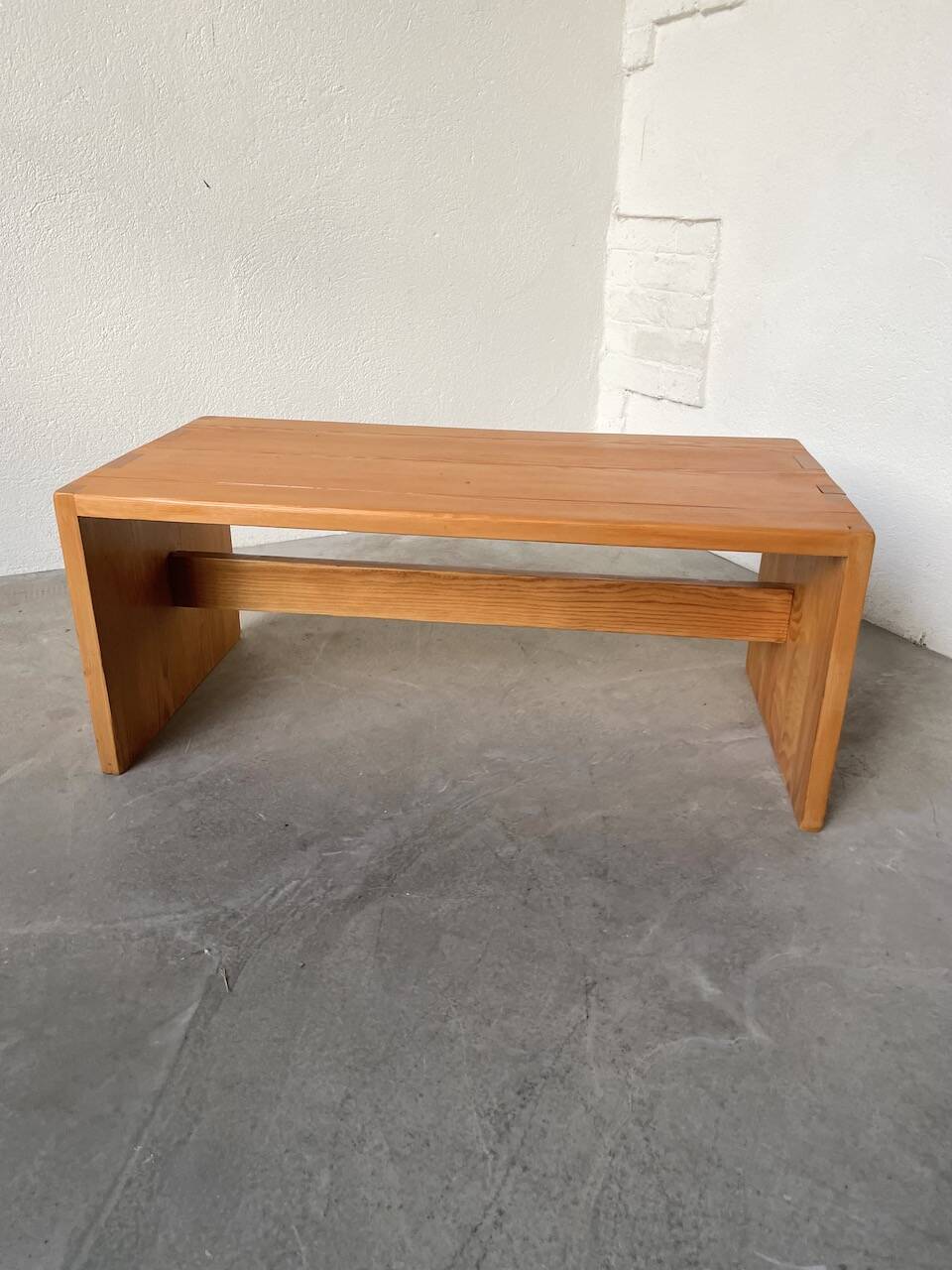 Maison Regain pine coffee table
