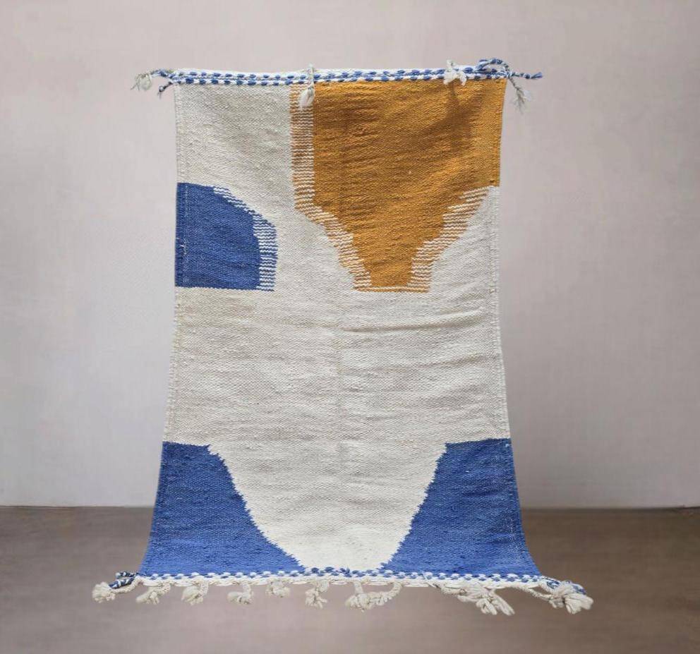 Moroccan rug 100% wool, handmade, 250x150 cm, superior quality.