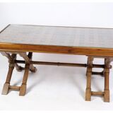 Table basse en bois foncé avec plateau en verre des années 1960