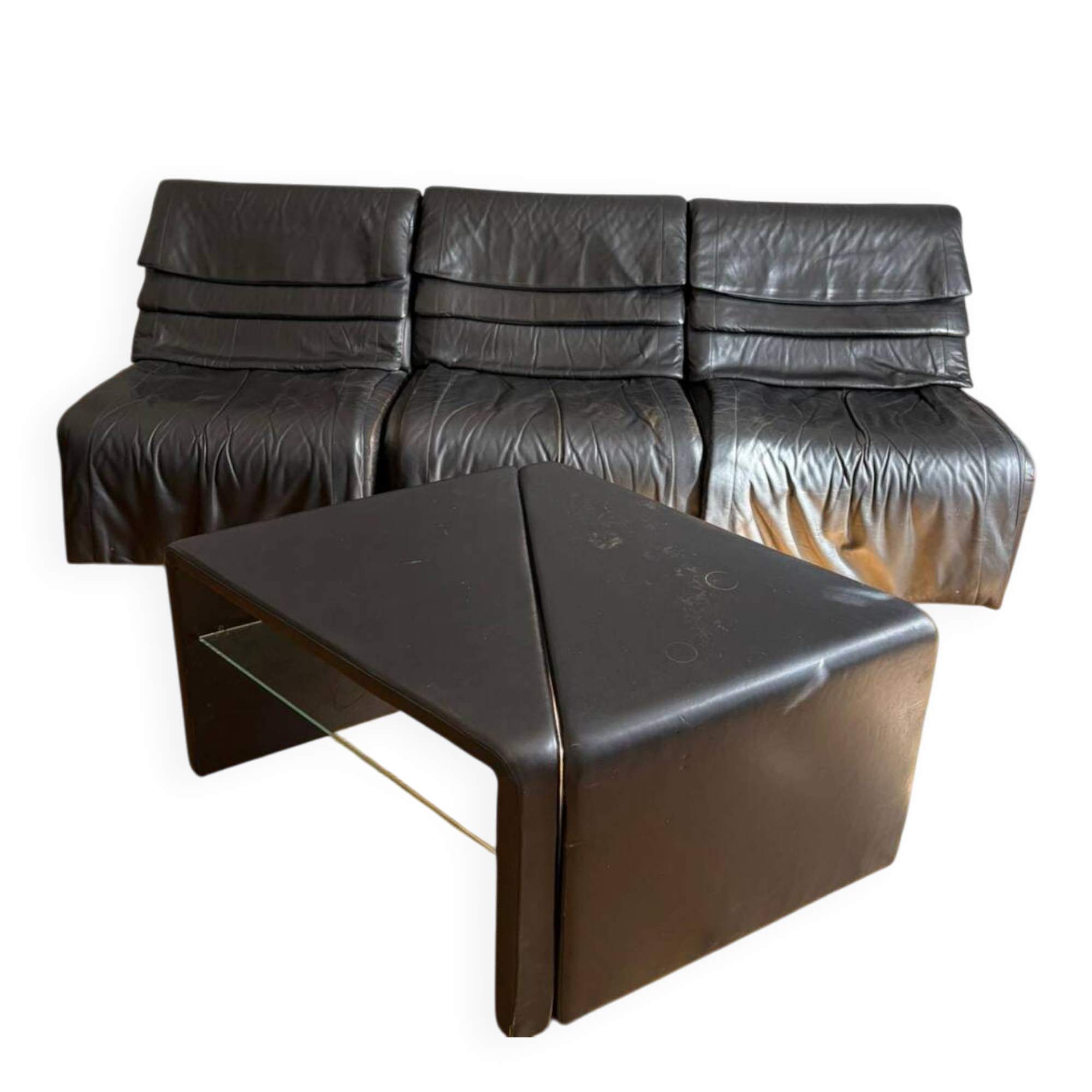 Canapé cuir 3 places de sede et table basse