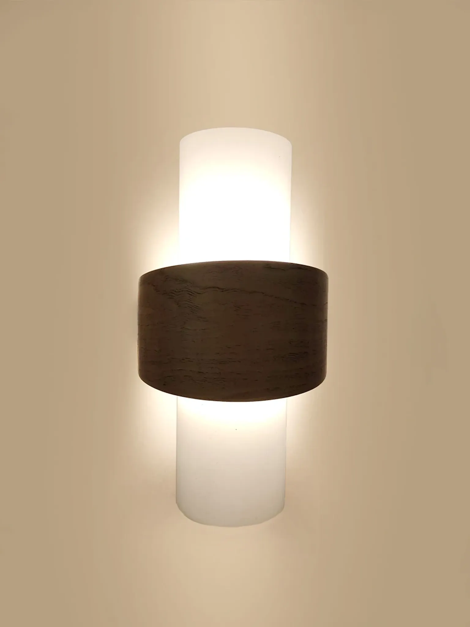 Dutch design opal glass NX 40 vintage wall lamp Louis Kalff Philips