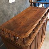 Craft furniture store counter