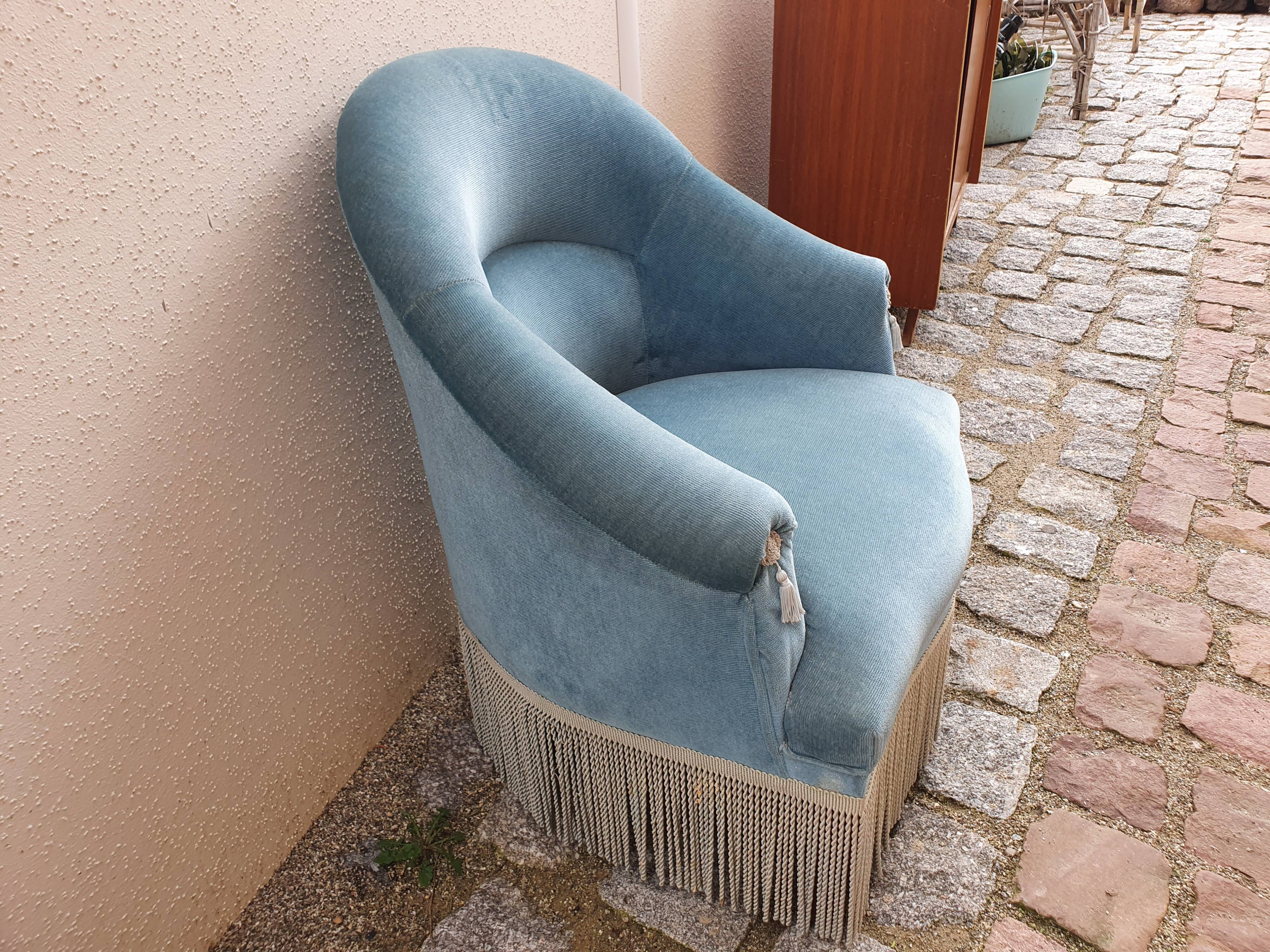 Blue toad armchair