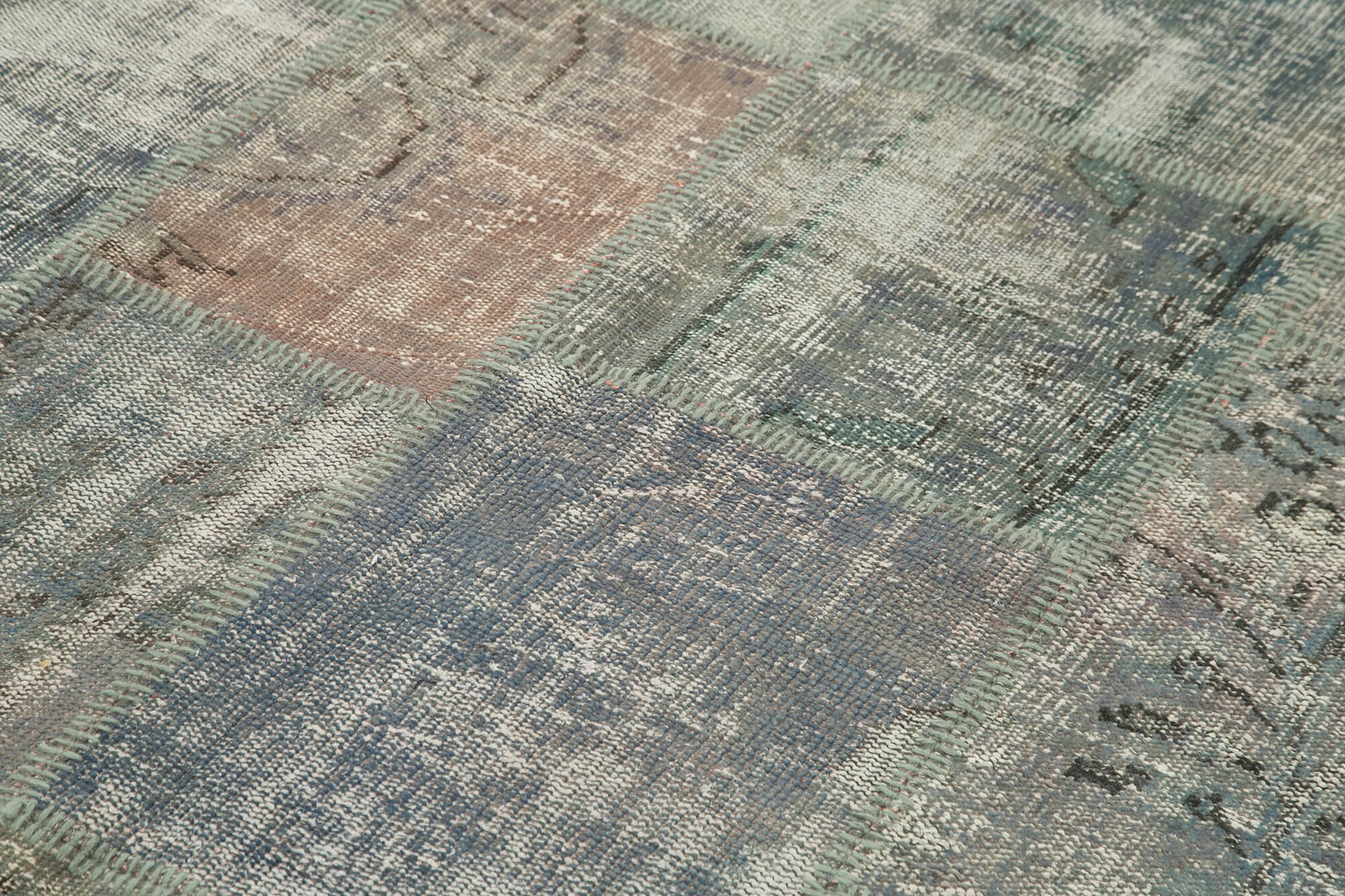 Handwoven anatolian contemporary 176 cm x 246 cm grey patchwork rug