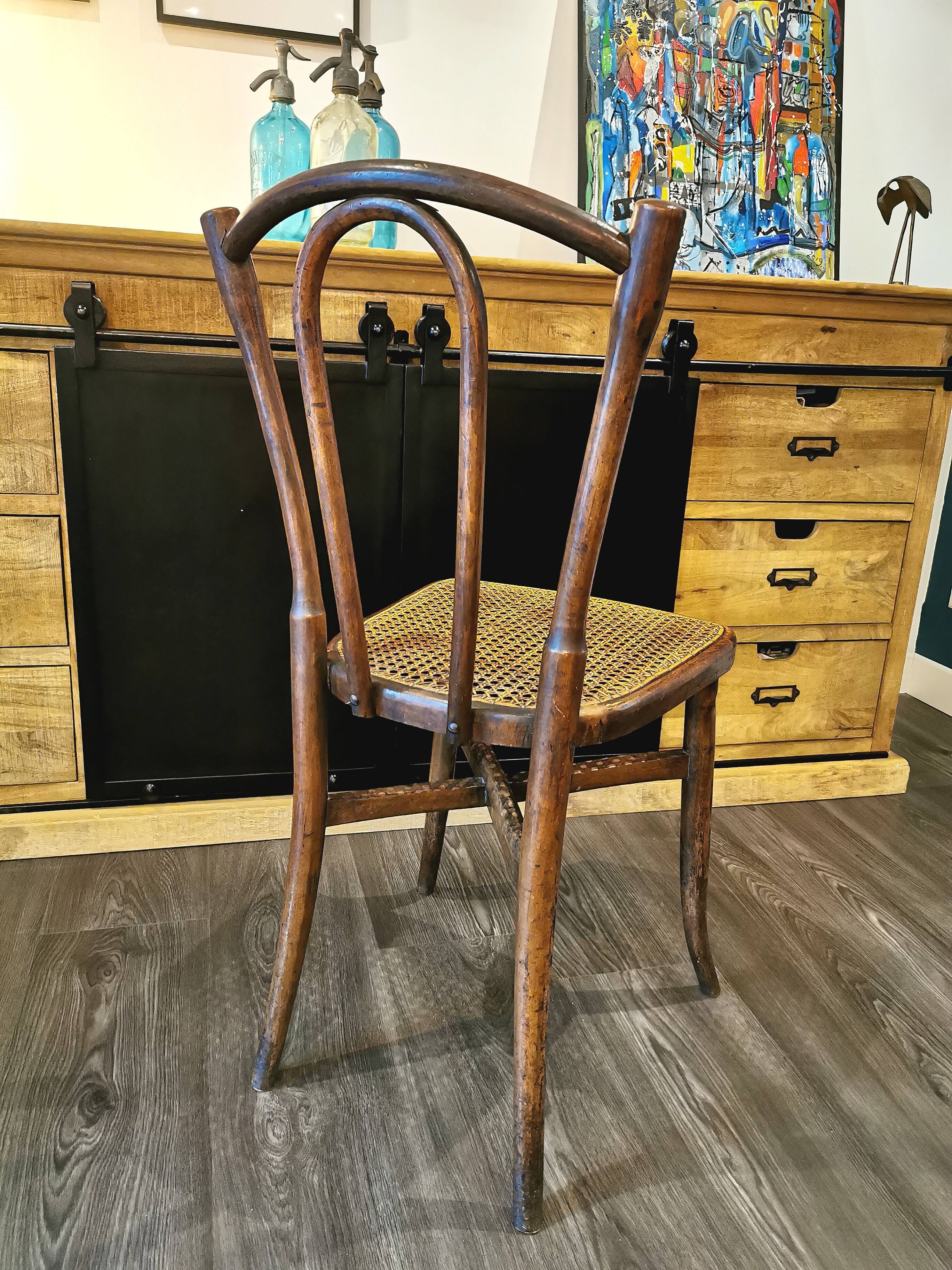 Chaise bistrot cannée E. V