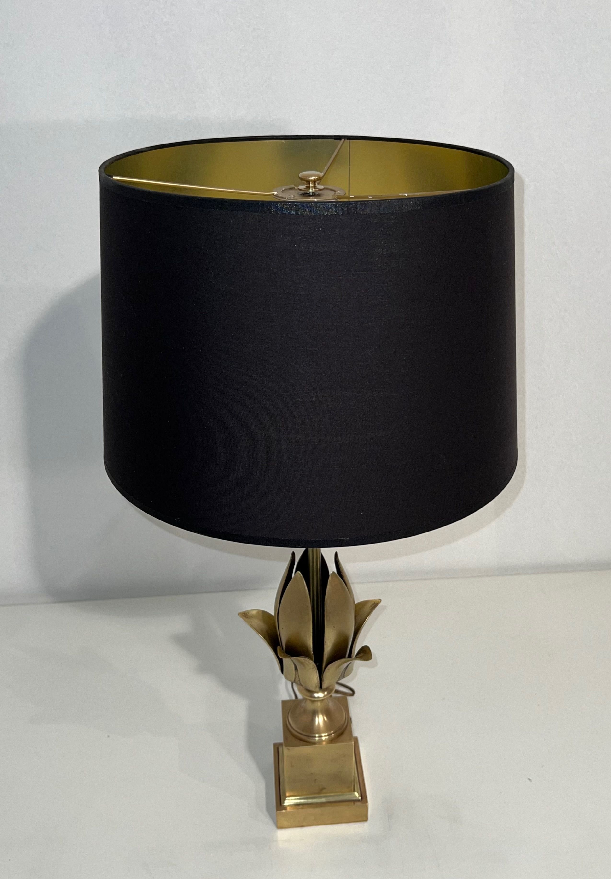 Brass flower lamp