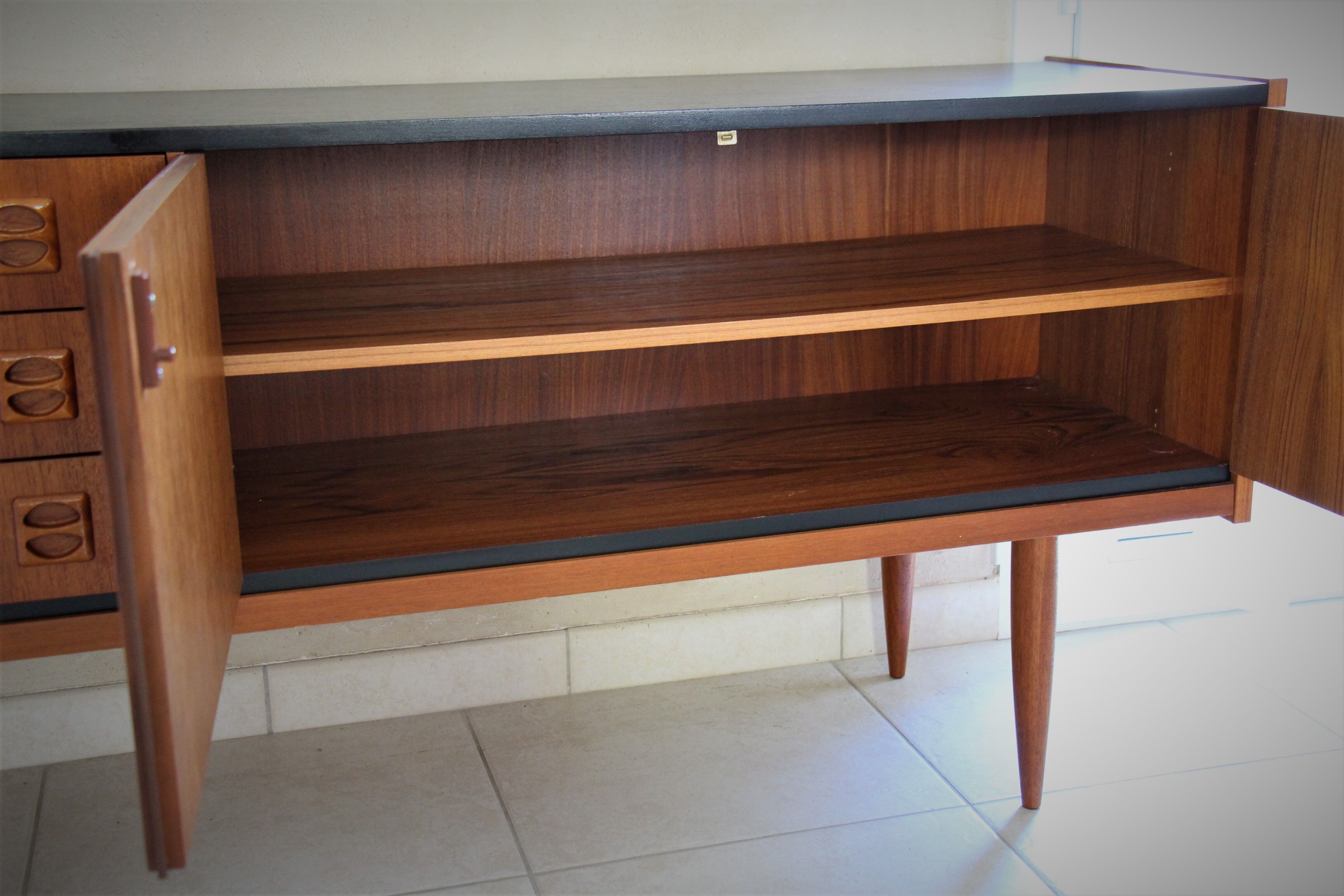 Sideboard Scandinavian design in teak years 60