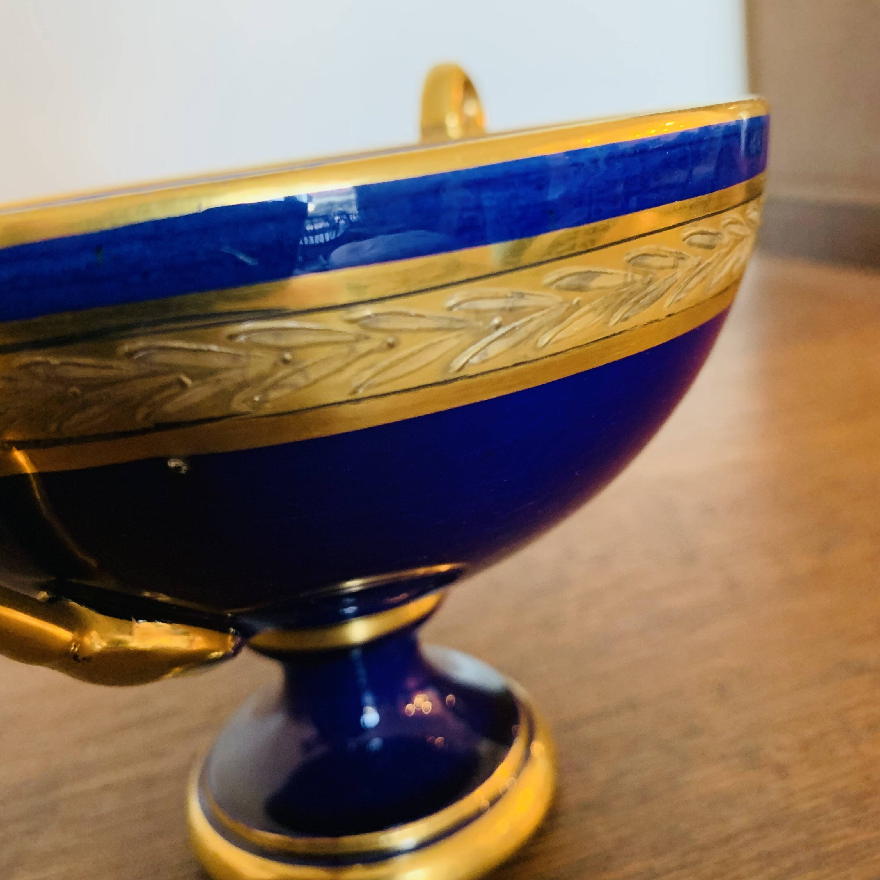 Porcelain cup from Tours Pinon and Jaget