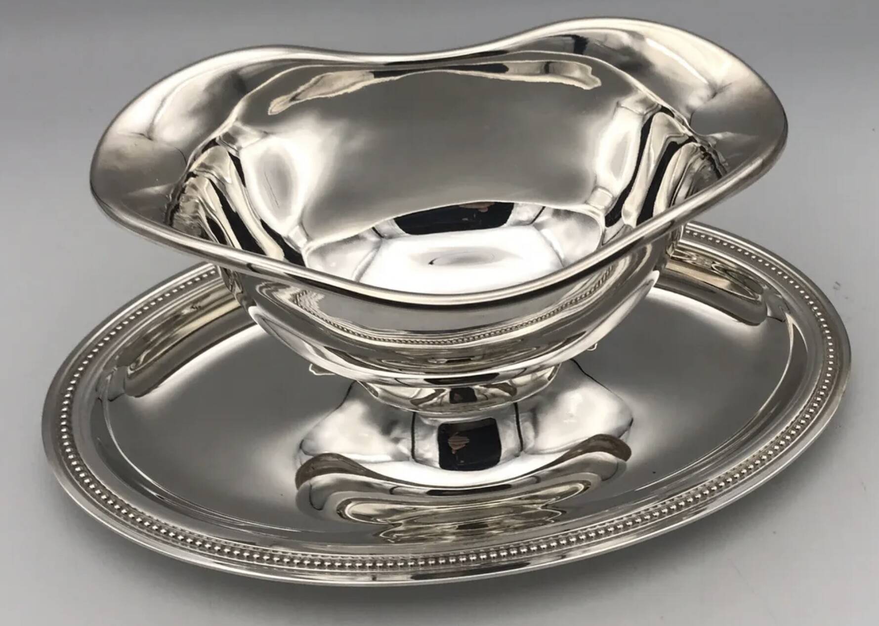 Saucière en métal argenté christofle modèle perle