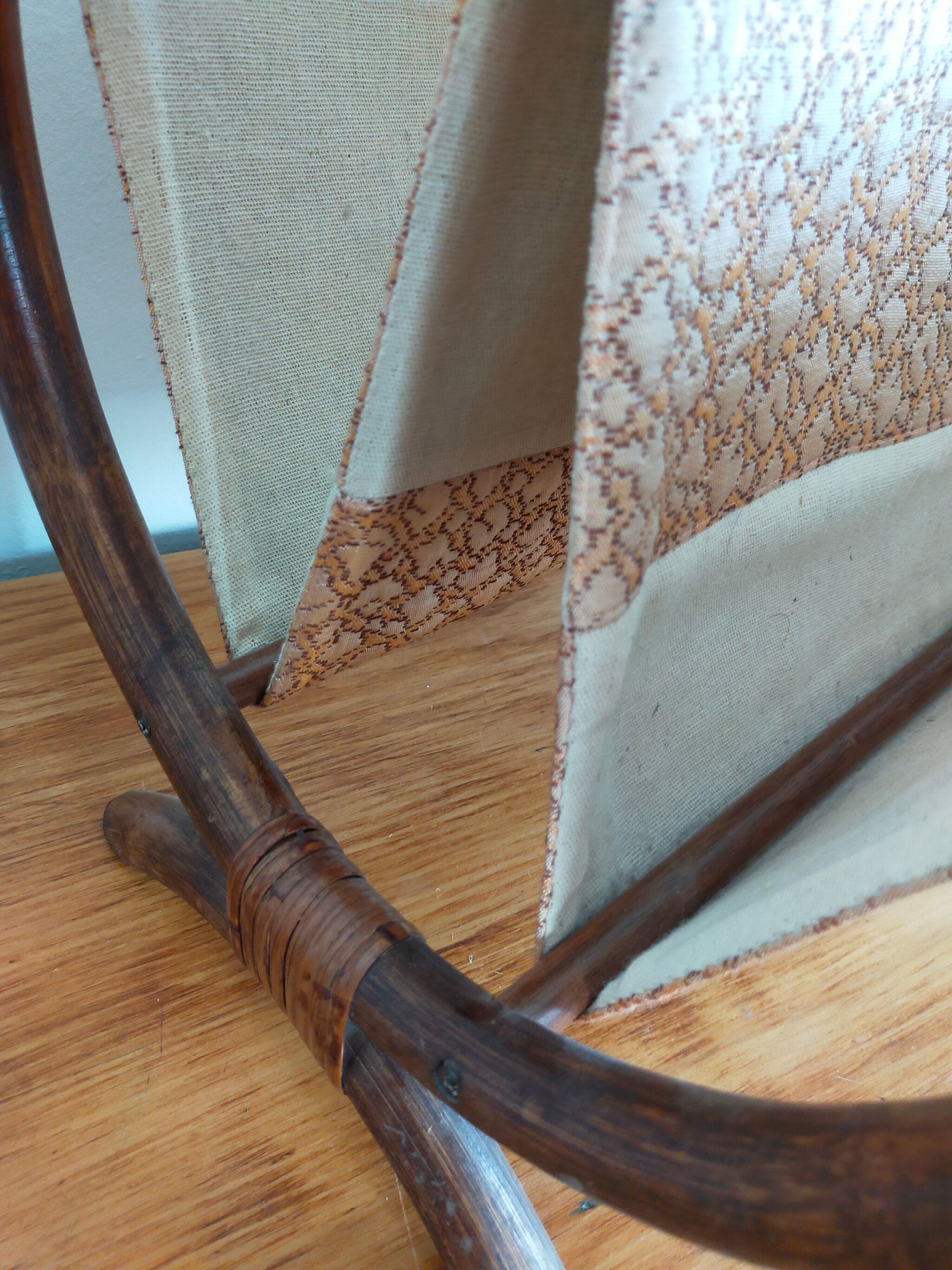 Magazine holder in rattan and vintage fabrics