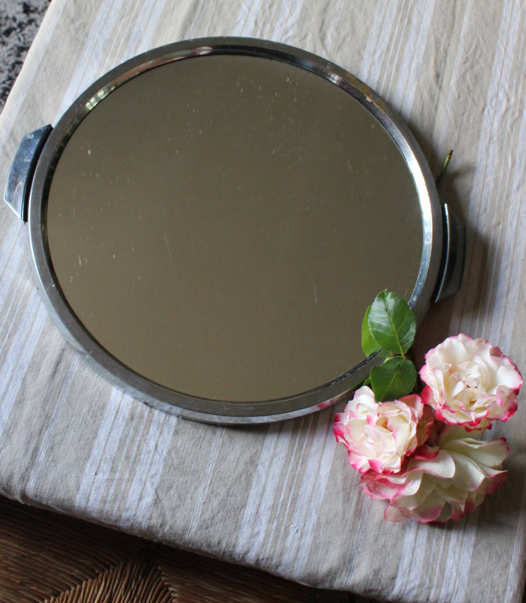 Round metal mirror tray with handles