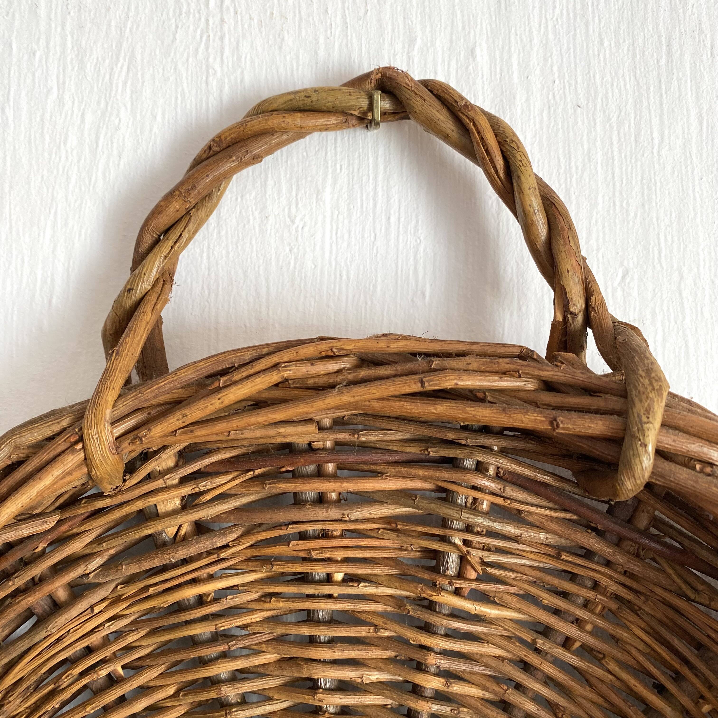 Panier en osier à suspendre