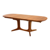 Danish oval extendable dining table 'Kirkeby'