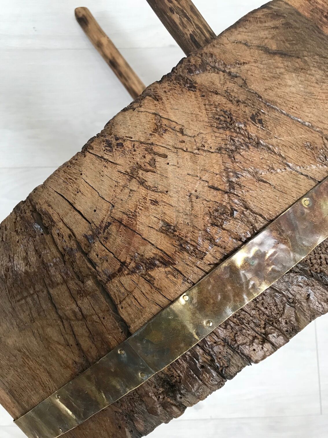 Primitive raw wood bill