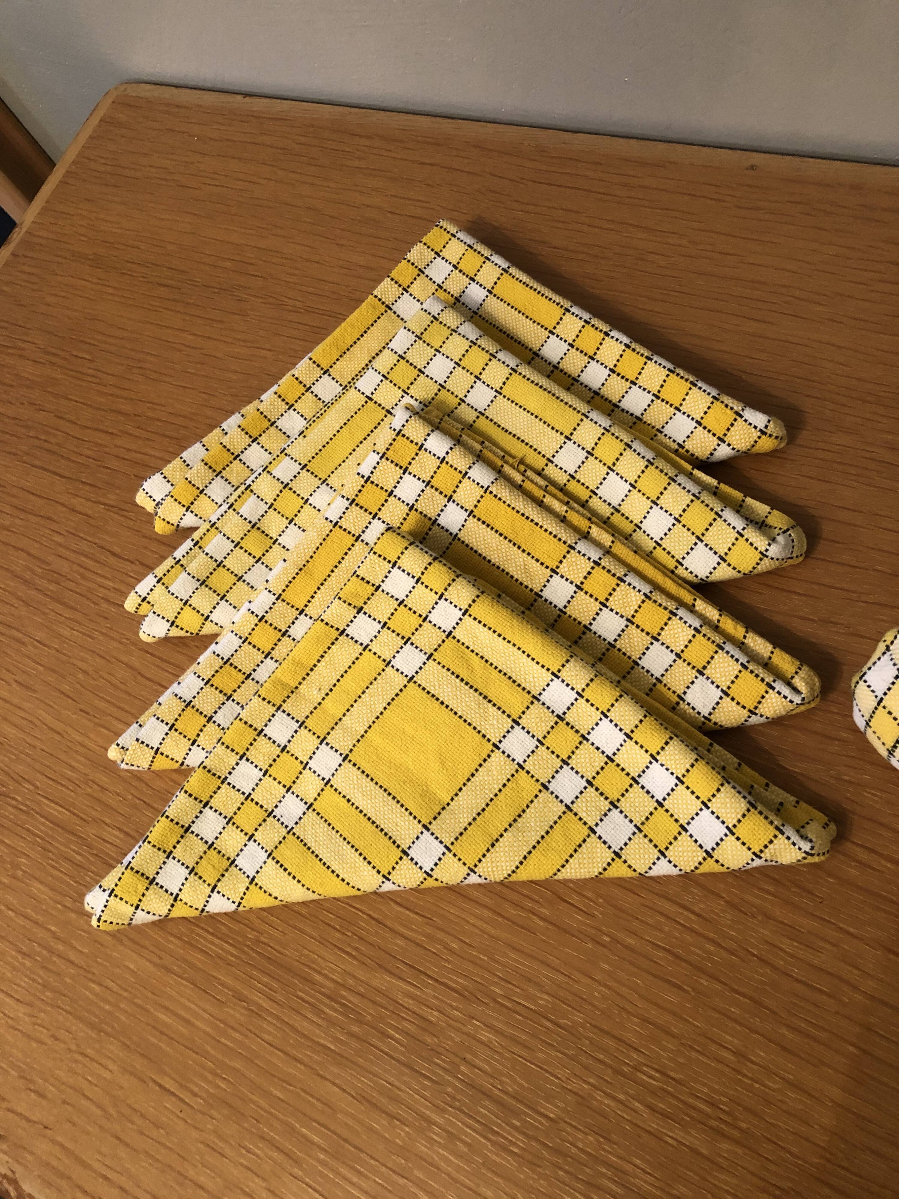 Vintage vichy tablecloth and 4 matching towels