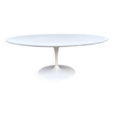 Oval Tulip Coffee Table by Knoll International design Eero Saarinen