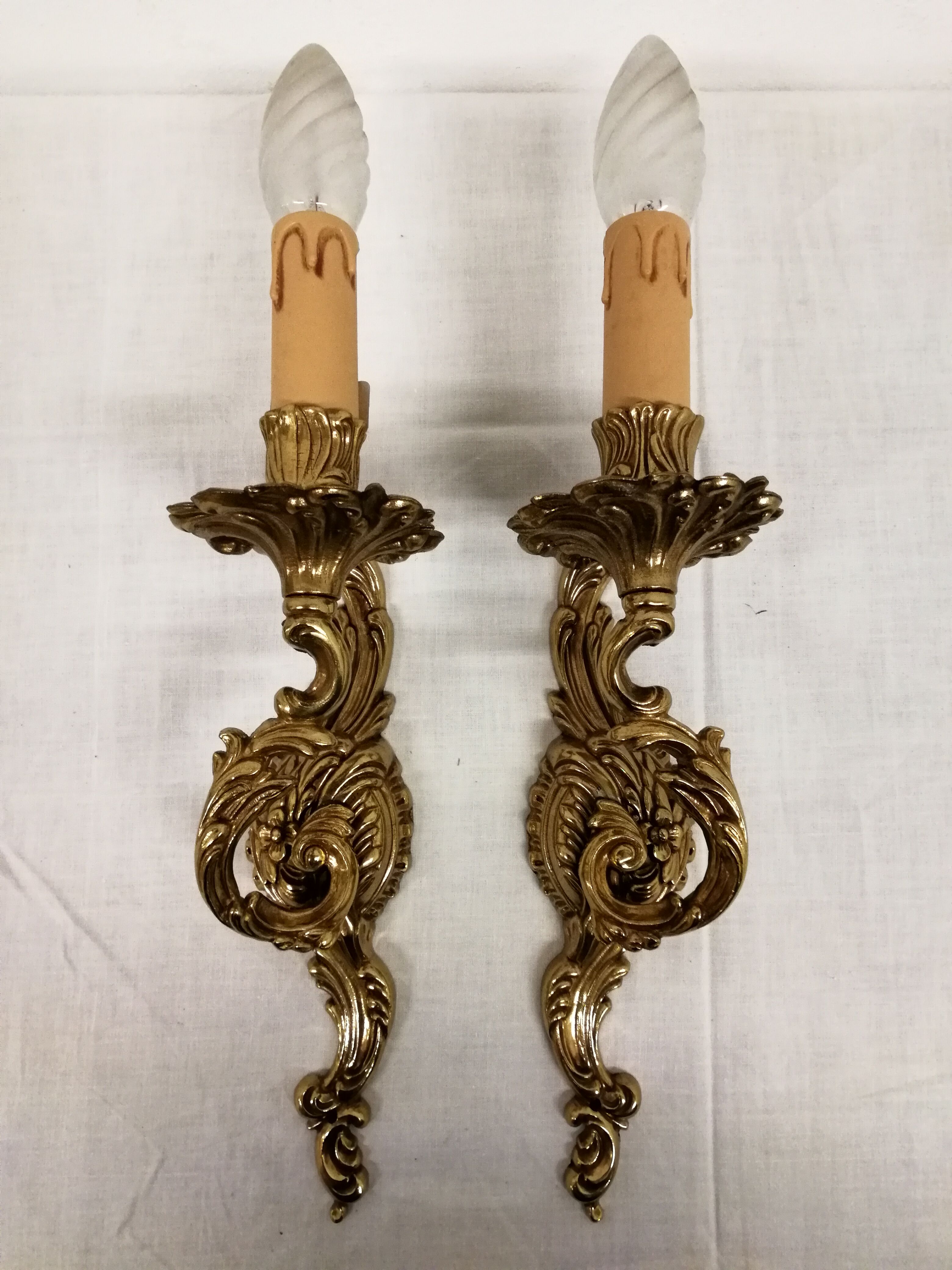 Pair of bronze wall lamps