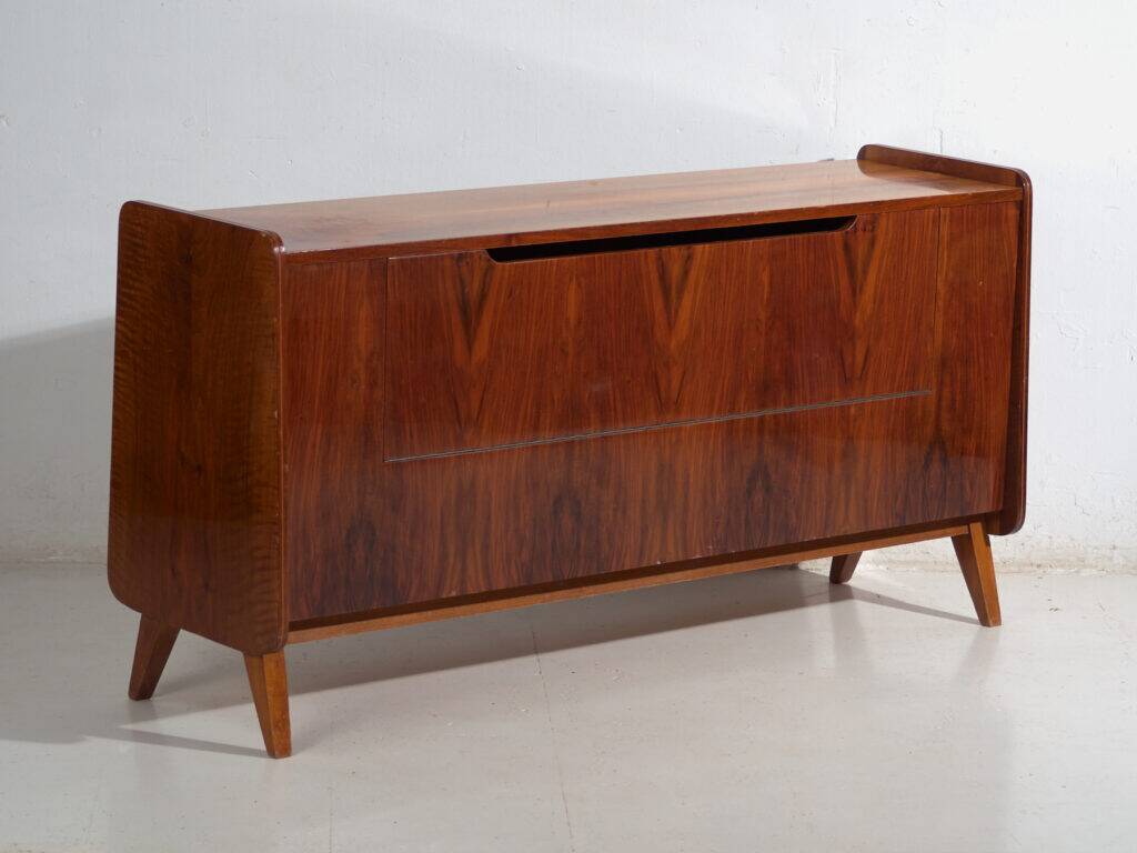 Mid-century buffet in walnut veneer with tapered legs – Czechoslovakia, circa 1960
