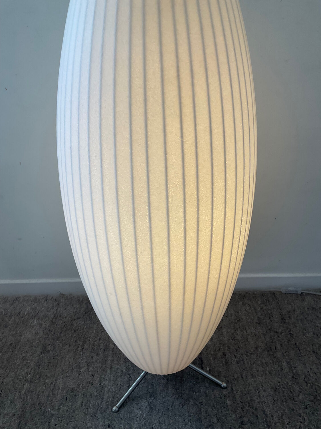 Lampadaire cocoon des années 80