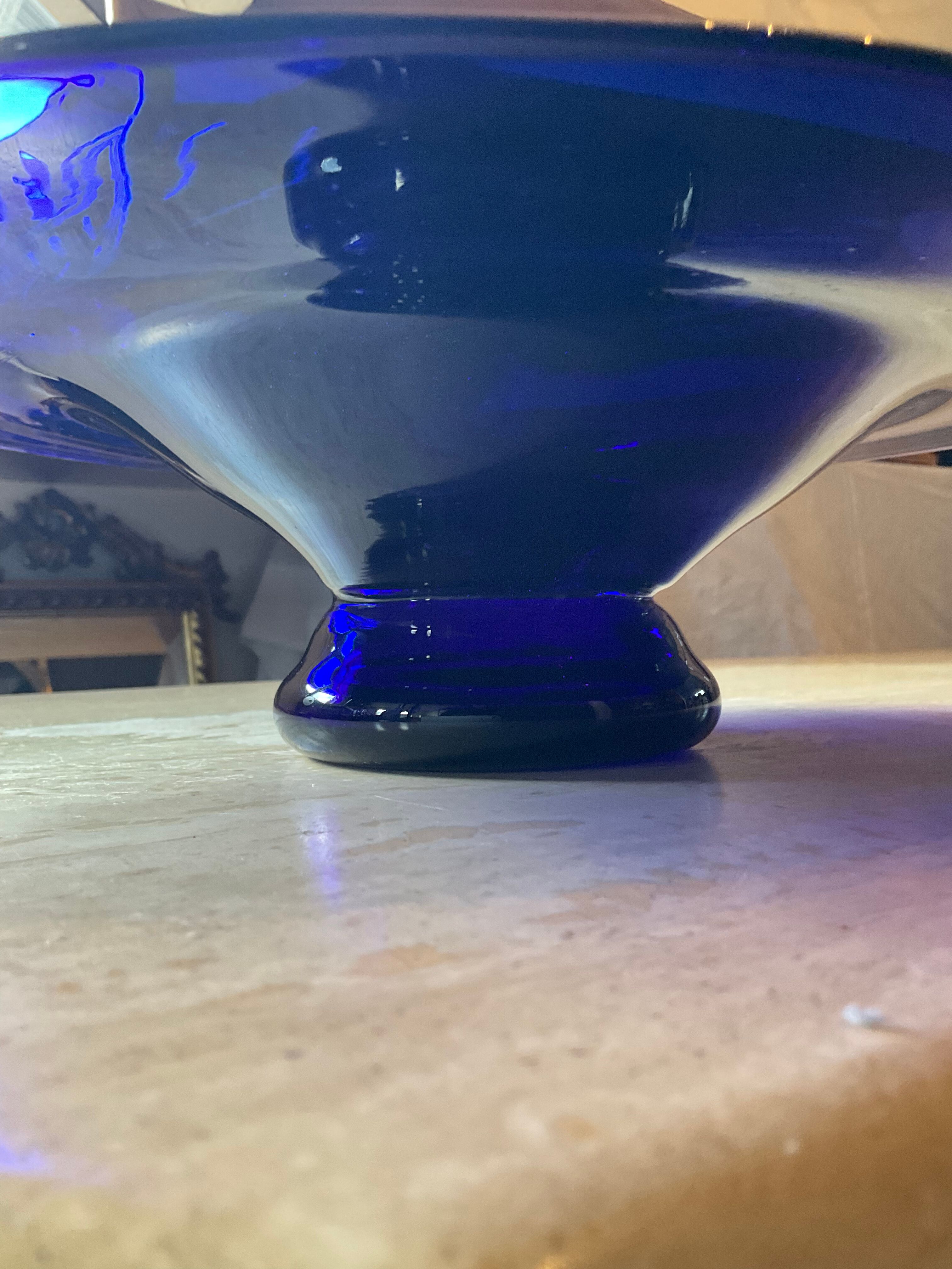 Empty pocket vintage cut in blue glass paste