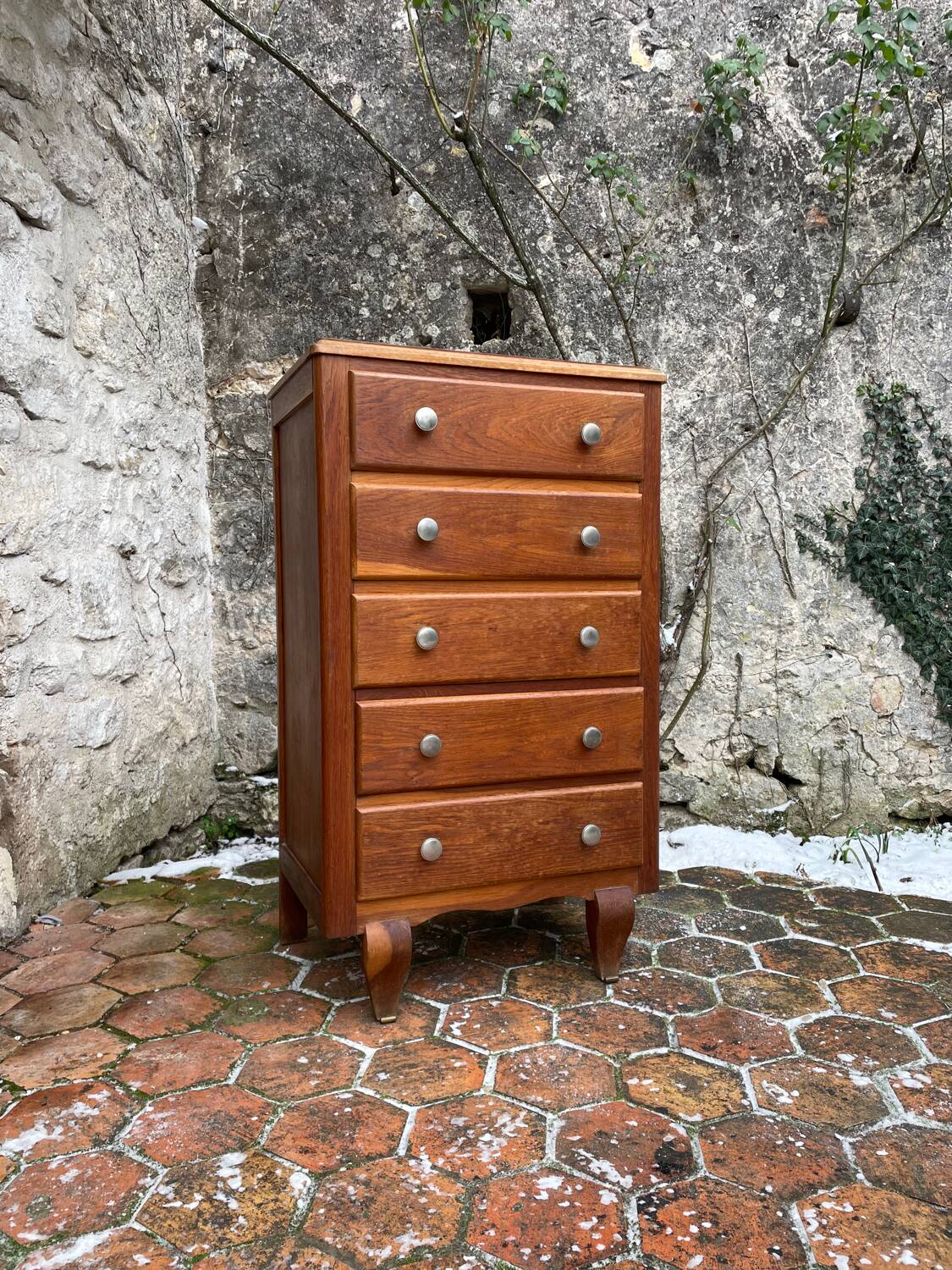 Vintage chest of drawers