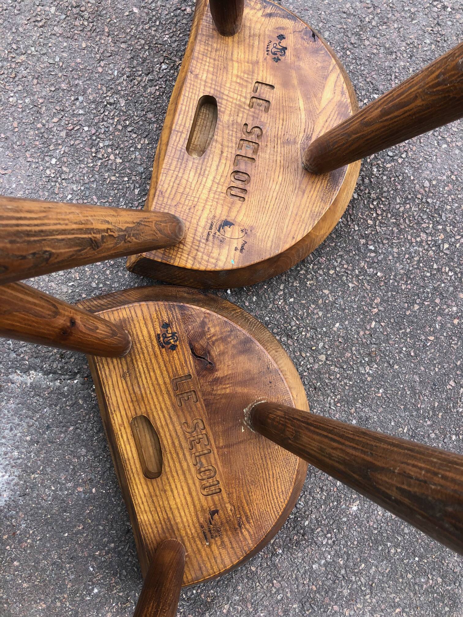 Selou Tripod Brutalist Stool