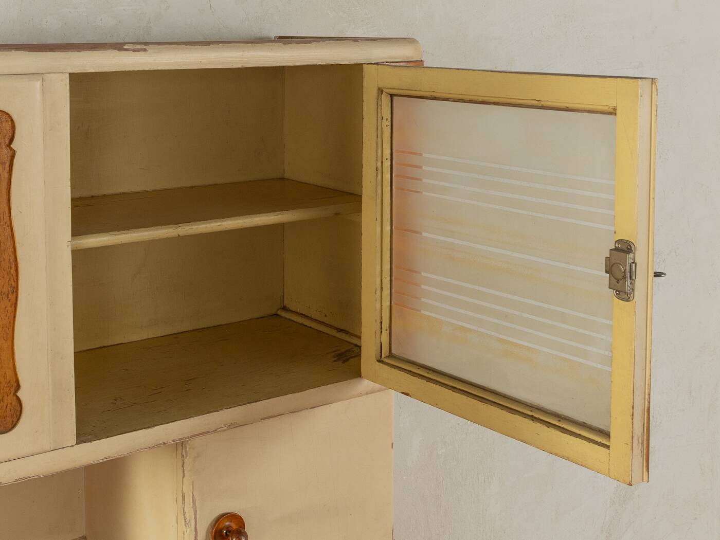 1930s kitchen cabinet