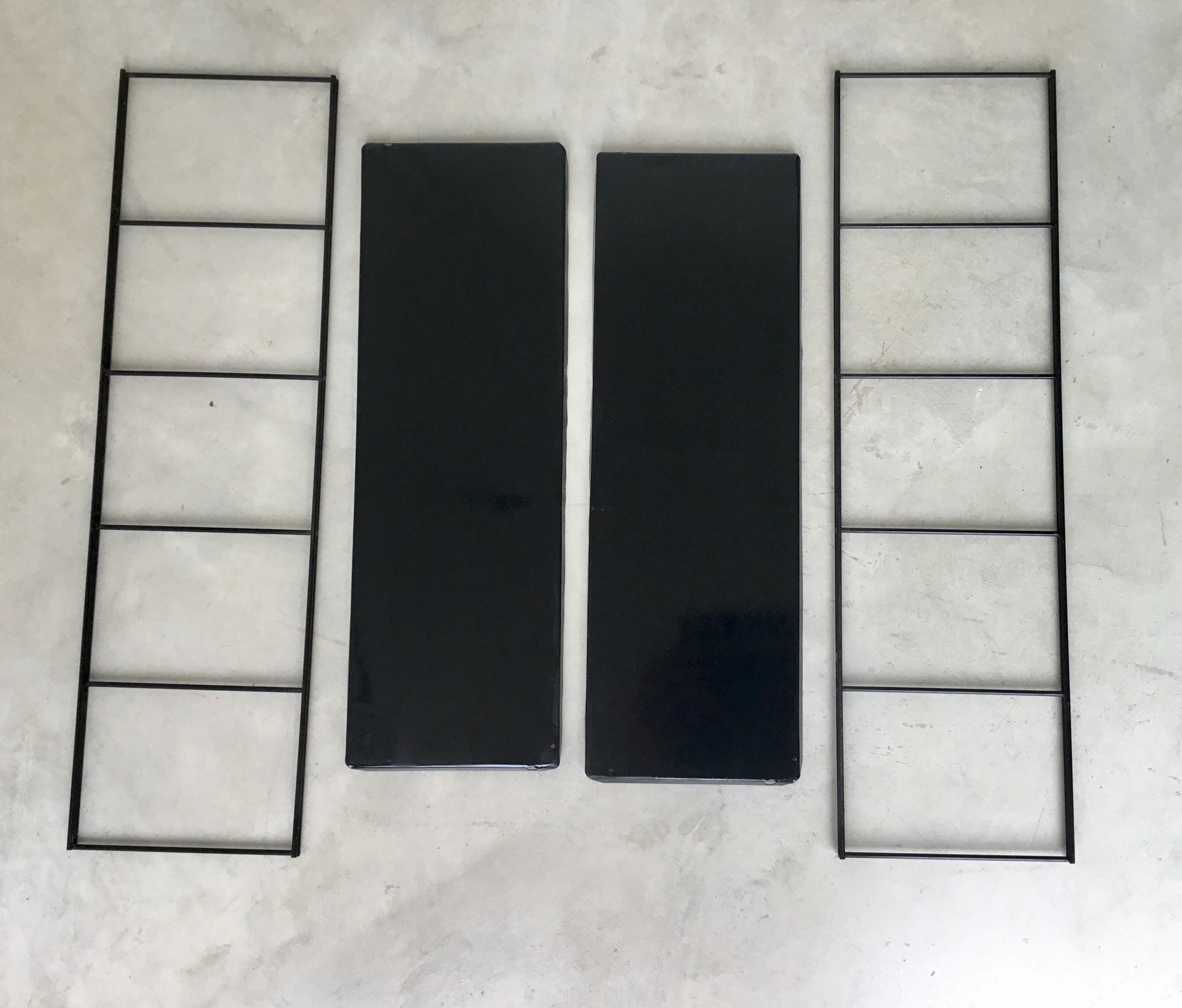 Metal string wall shelf - design 1960