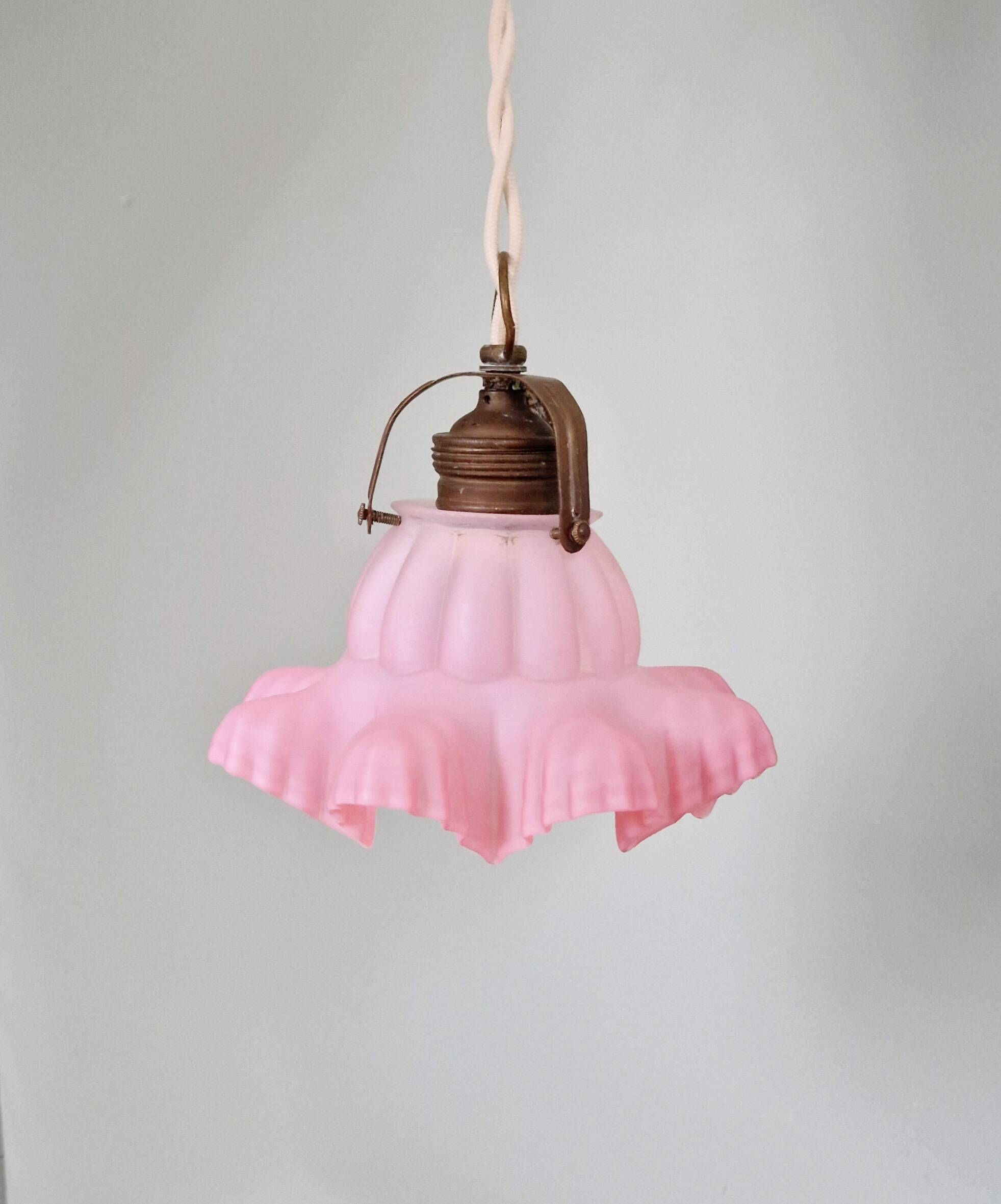 Scalloped pink satin glass pendant/lamp, 1920s-30s