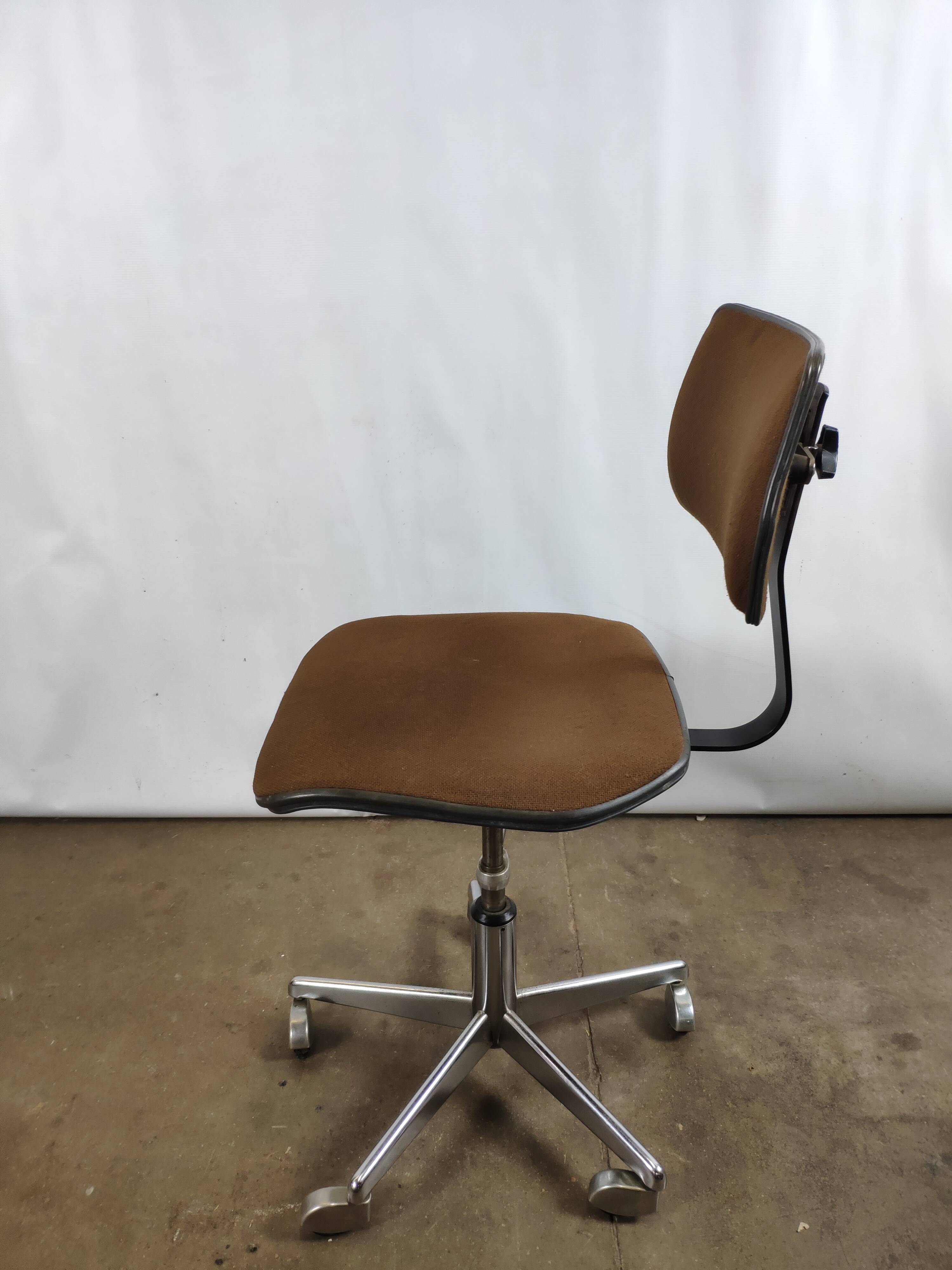 Vintage eurosit roulette office chair