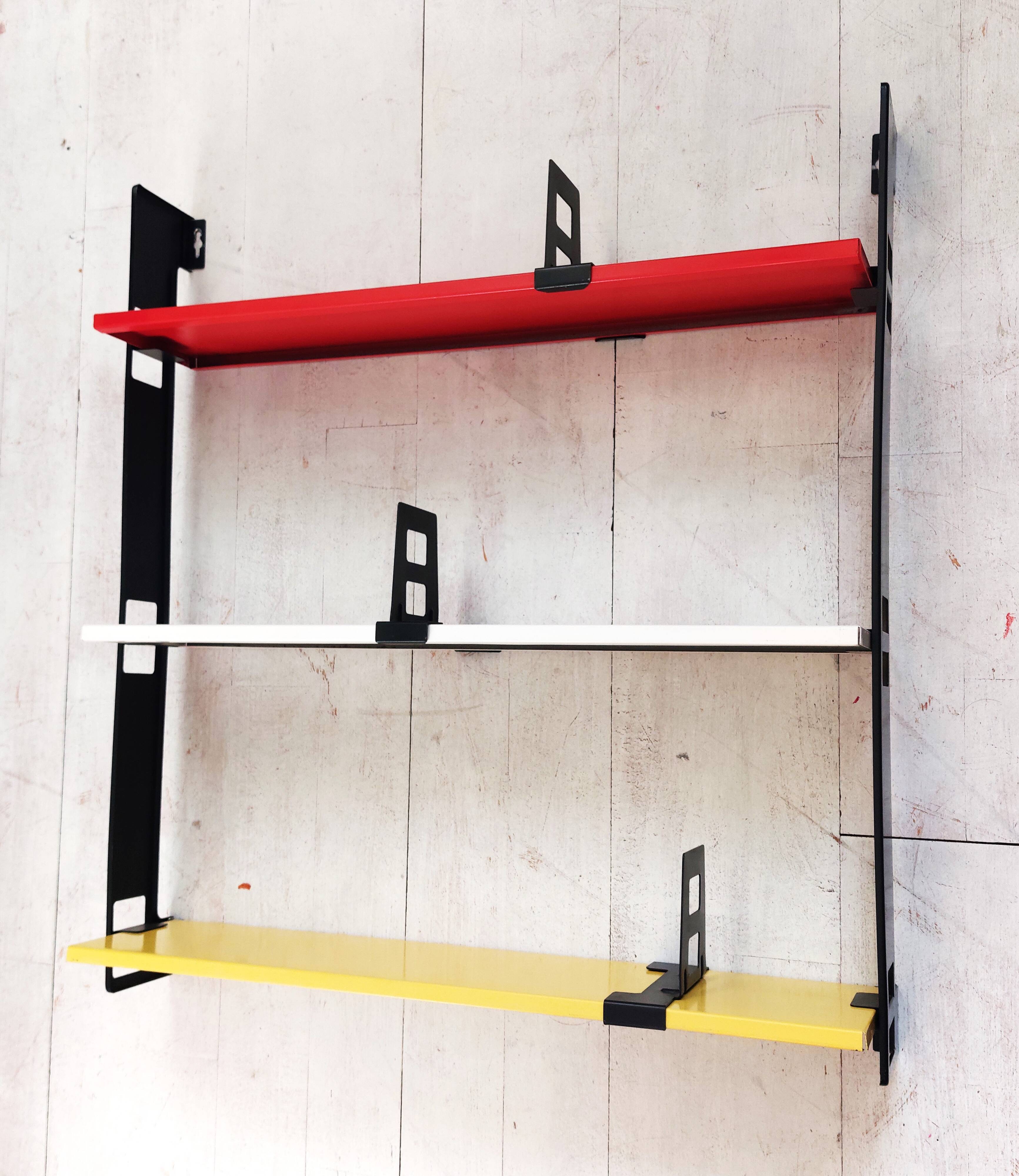 Rare vintage wall shelf, model "Pocket" - Tomado '72 / '73