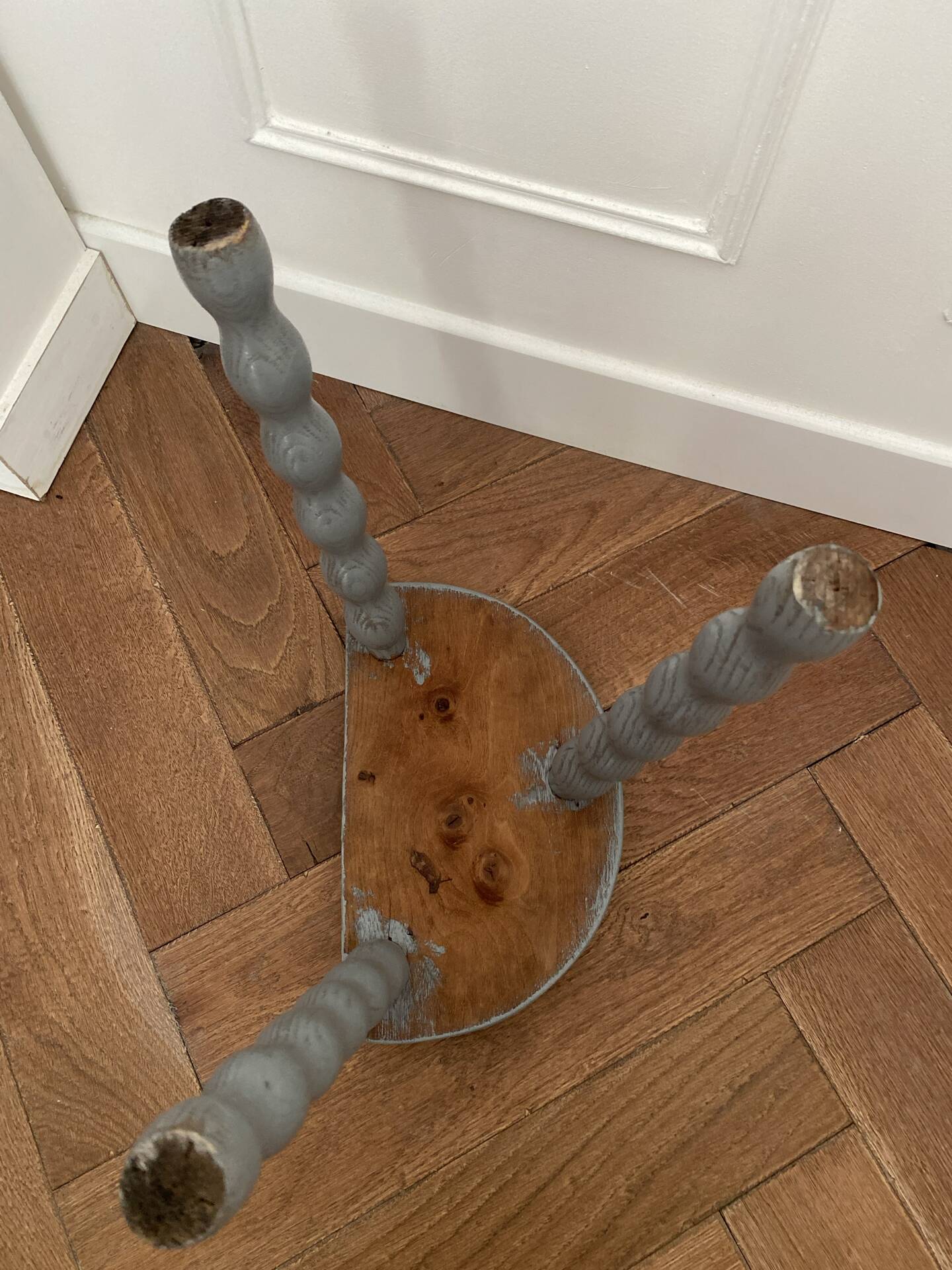 Vintage tripod stool