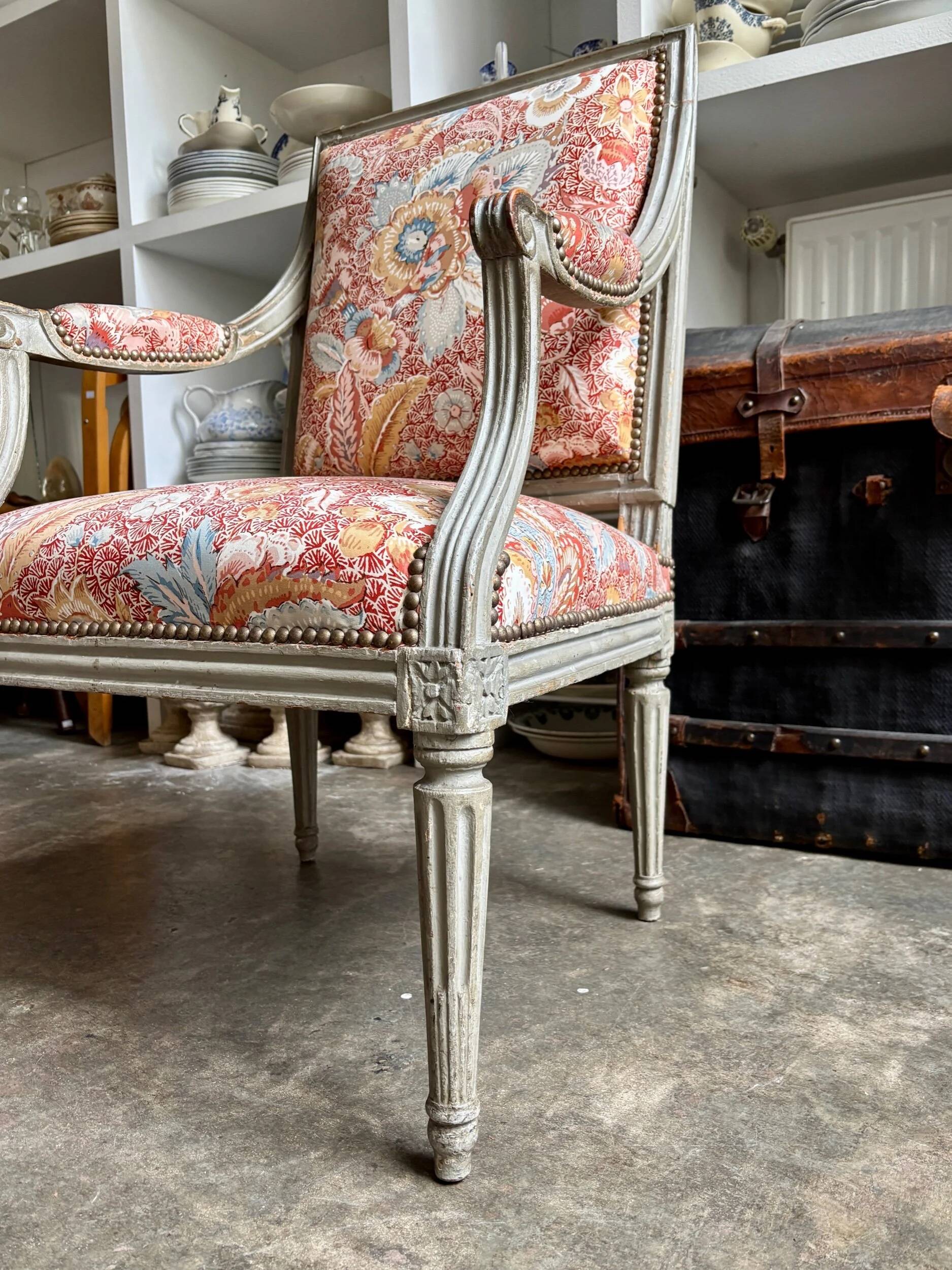 Queen's armchair from the Louis XVI period, Indian fabric.