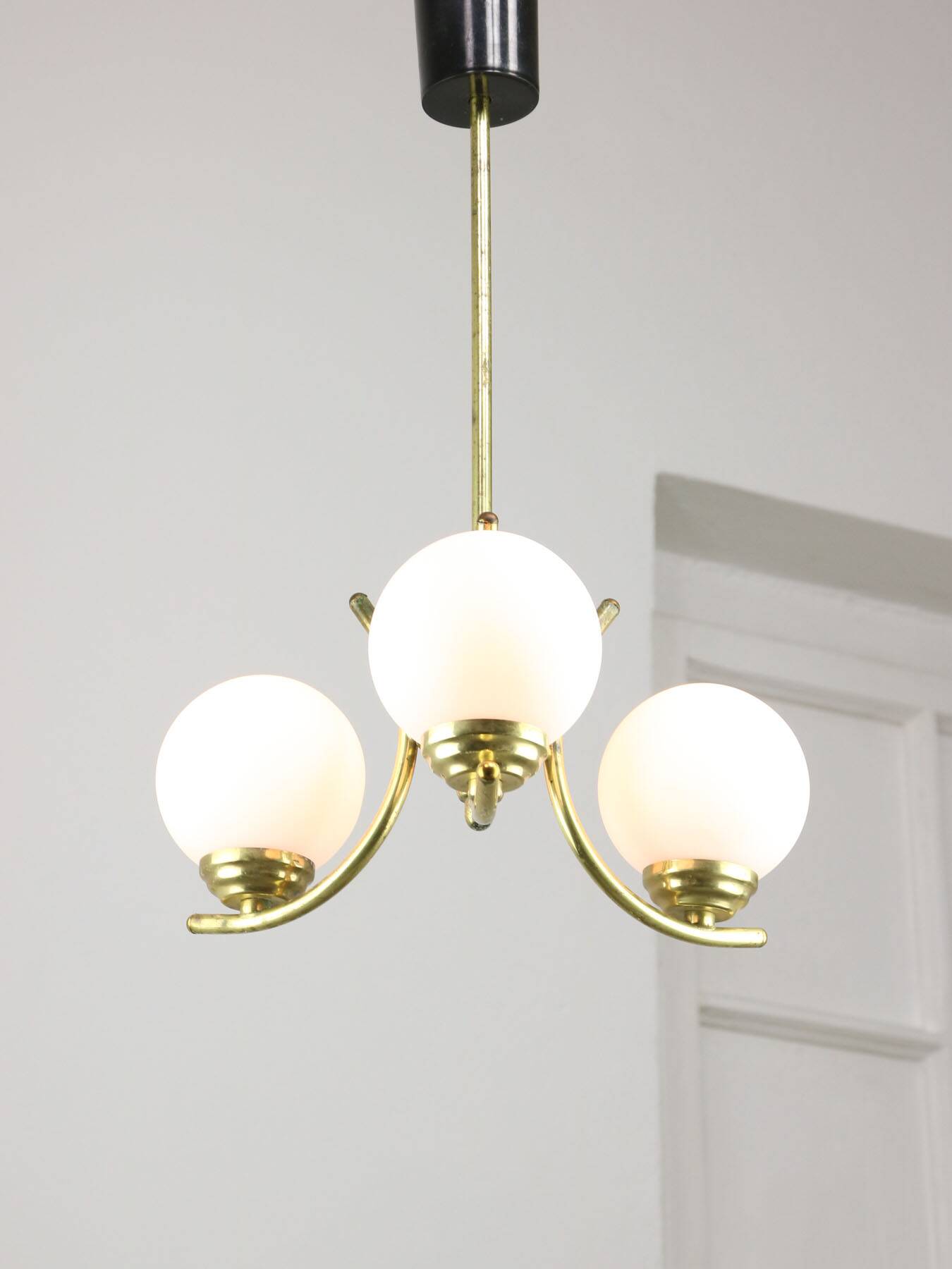 Mid-Century Italian Brass and Opaline Chandelier