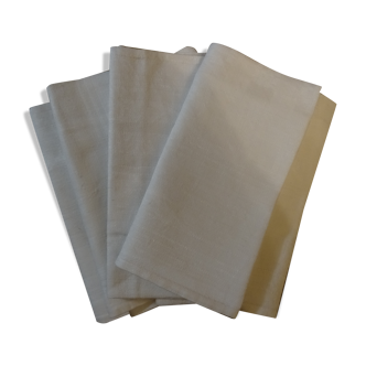 Lot of 4 linen towels