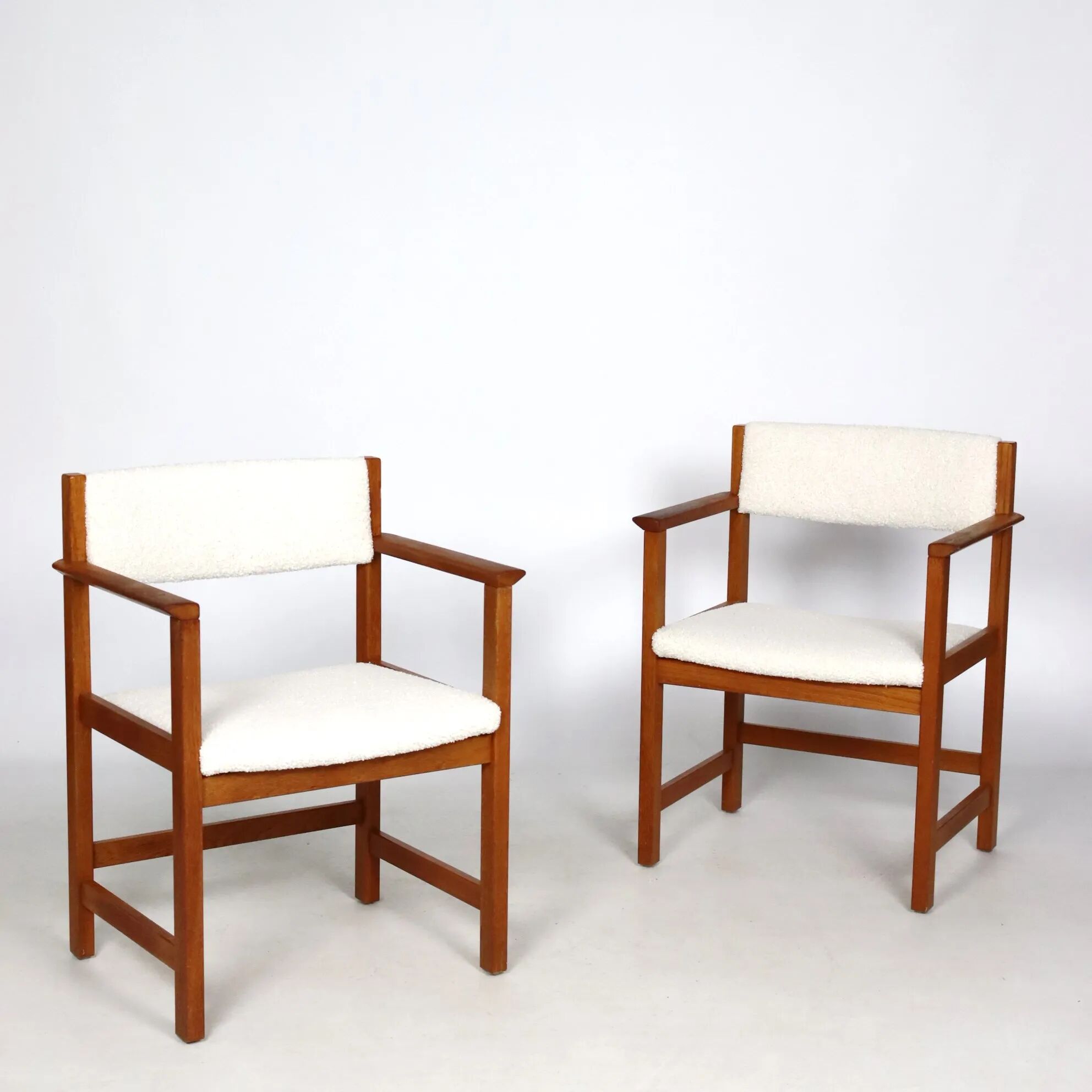 Paire de fauteuils scandinaves années 60