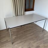 USM Haller desk in pearl grey laminate
