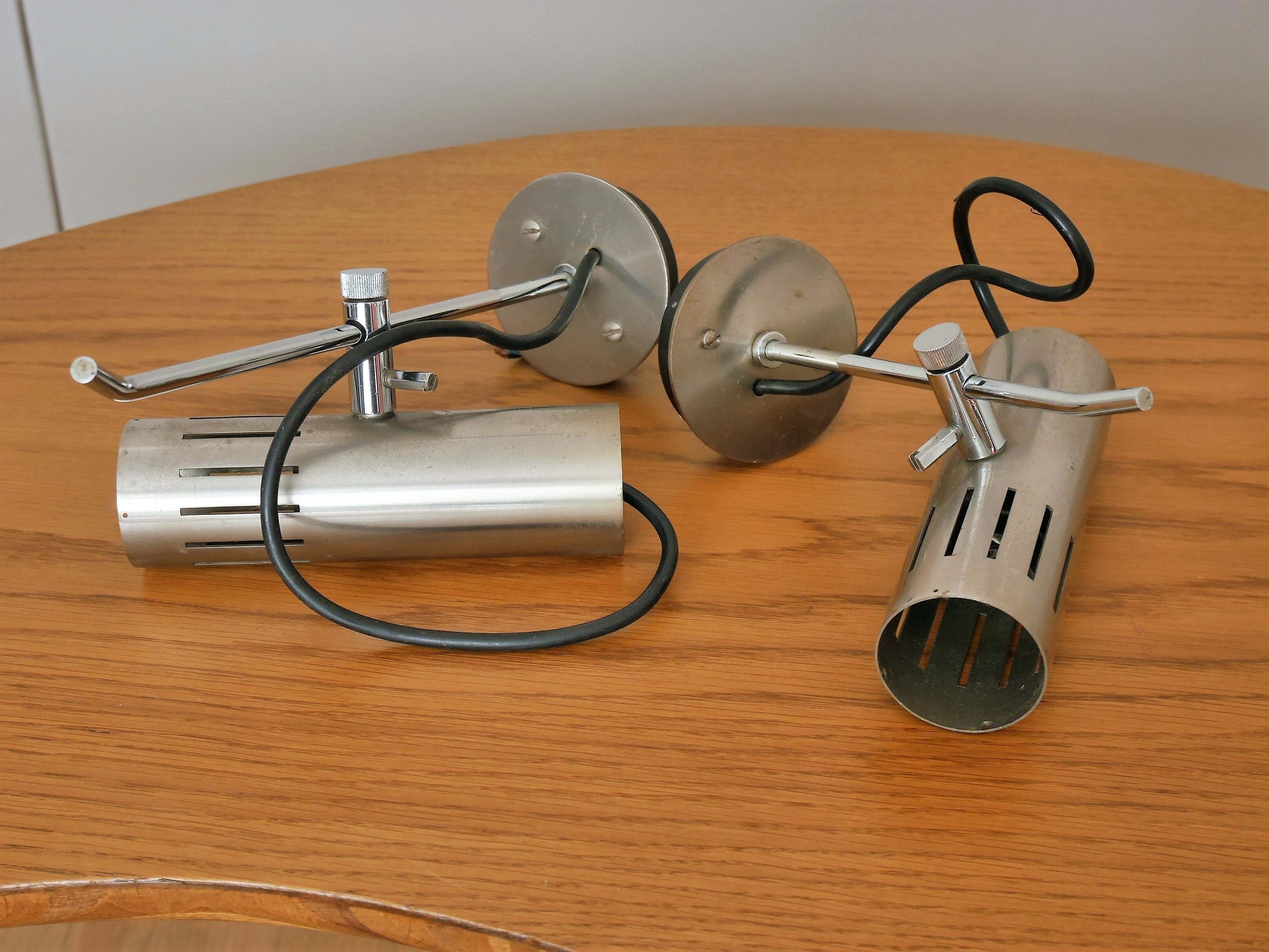 Pair of wall lamps by Alain Richard, Disderot 60