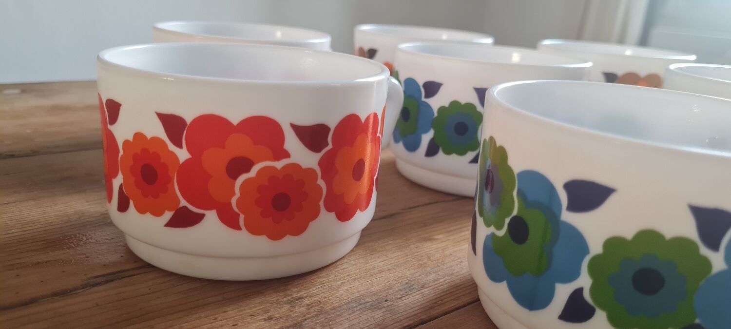 Set of seven arcopal coffee cups