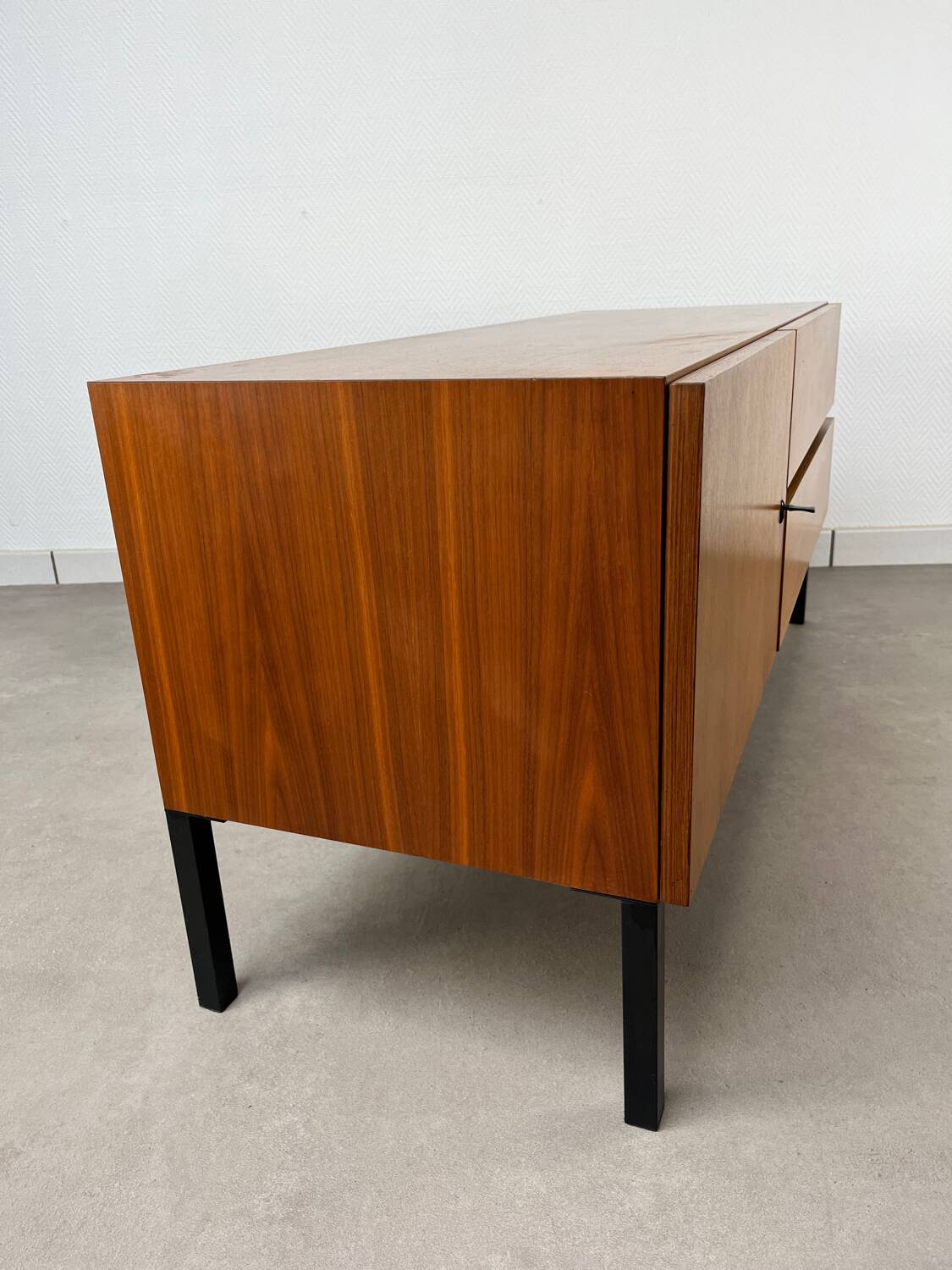 Modernist sideboard, 1950s TV unit.