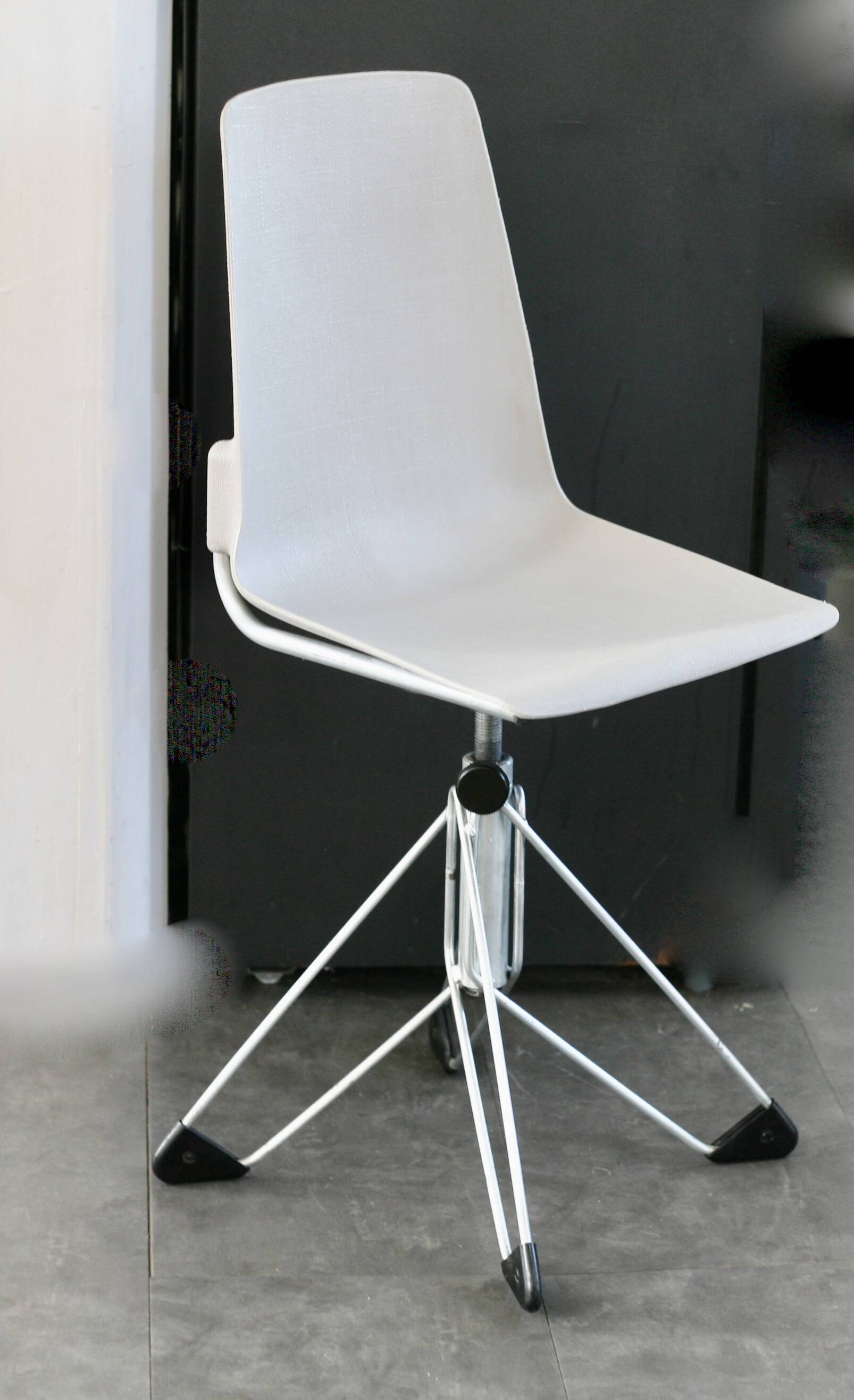 "Space Age" swivel chair, France, 1960s