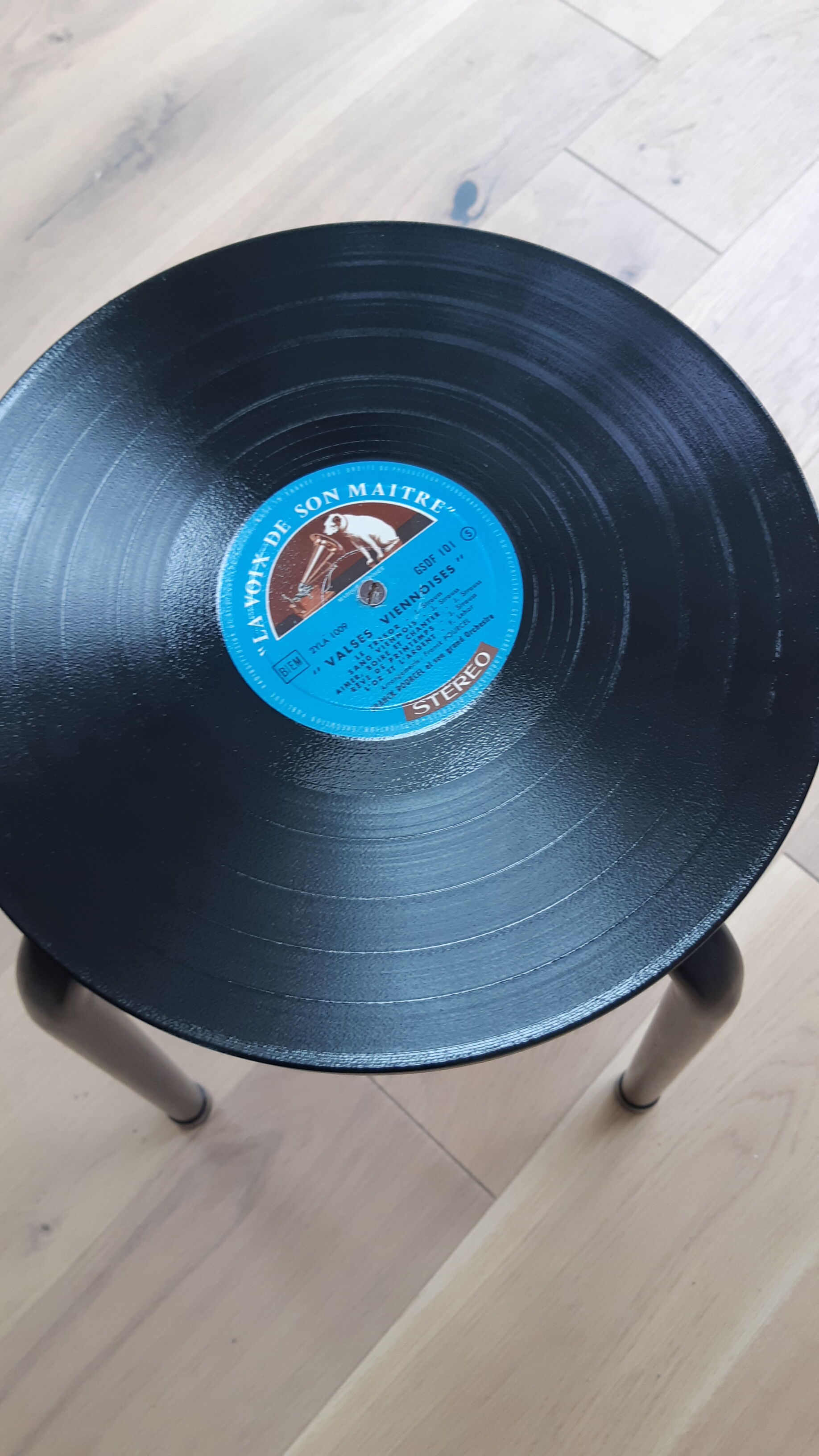 Renovated school stool with vinyl