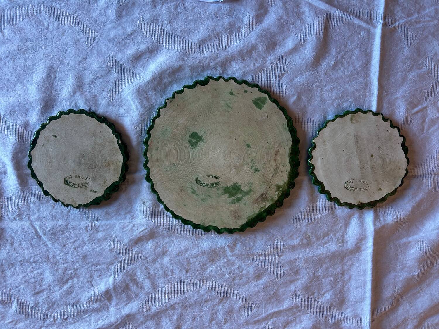 Set of 3 Vallauris trivets – Green glazed ceramic – Years