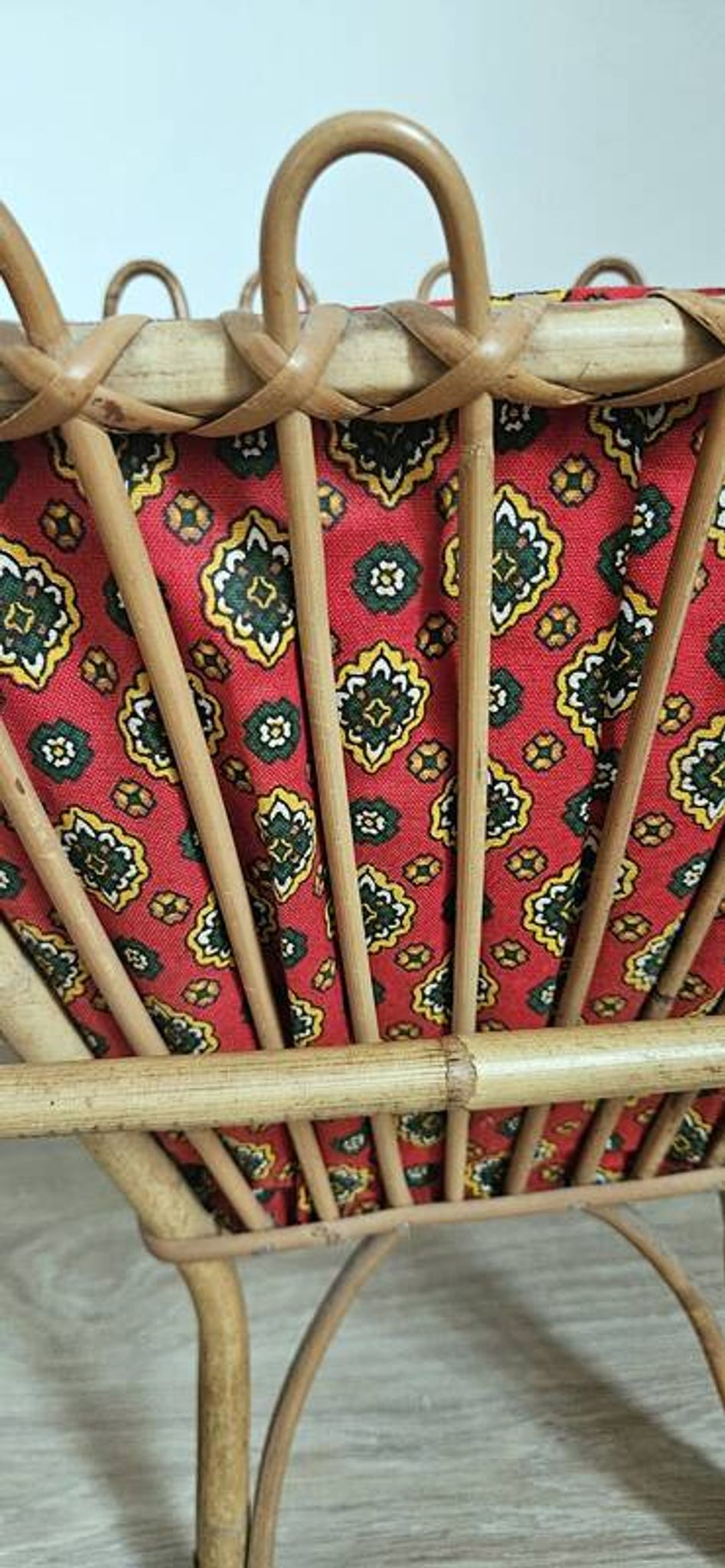 Vintage rattan chair with red fabric – 1960s/70s