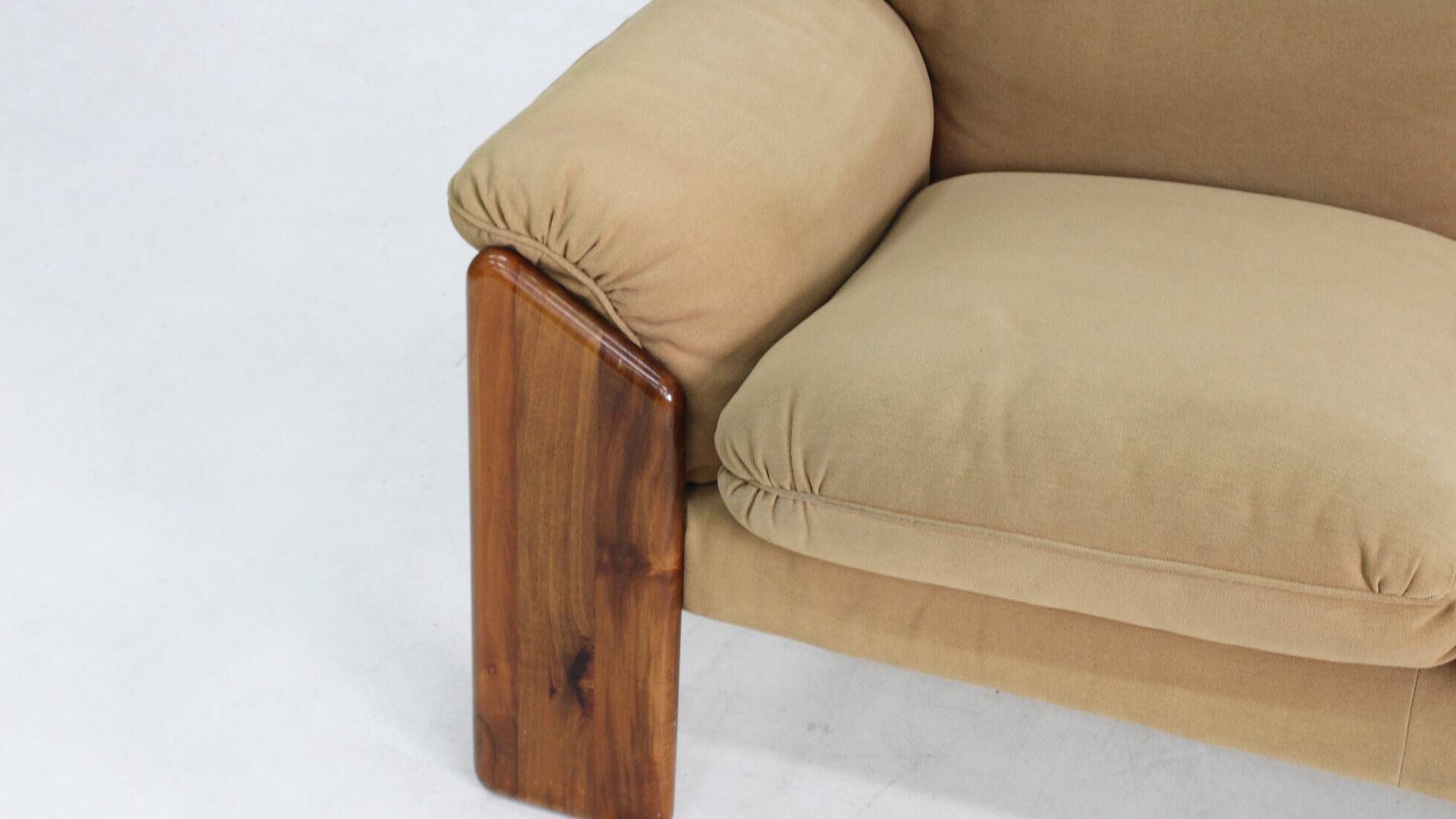 Vintage 3 seater sofa by Mario Marenco for Mobilgirgi