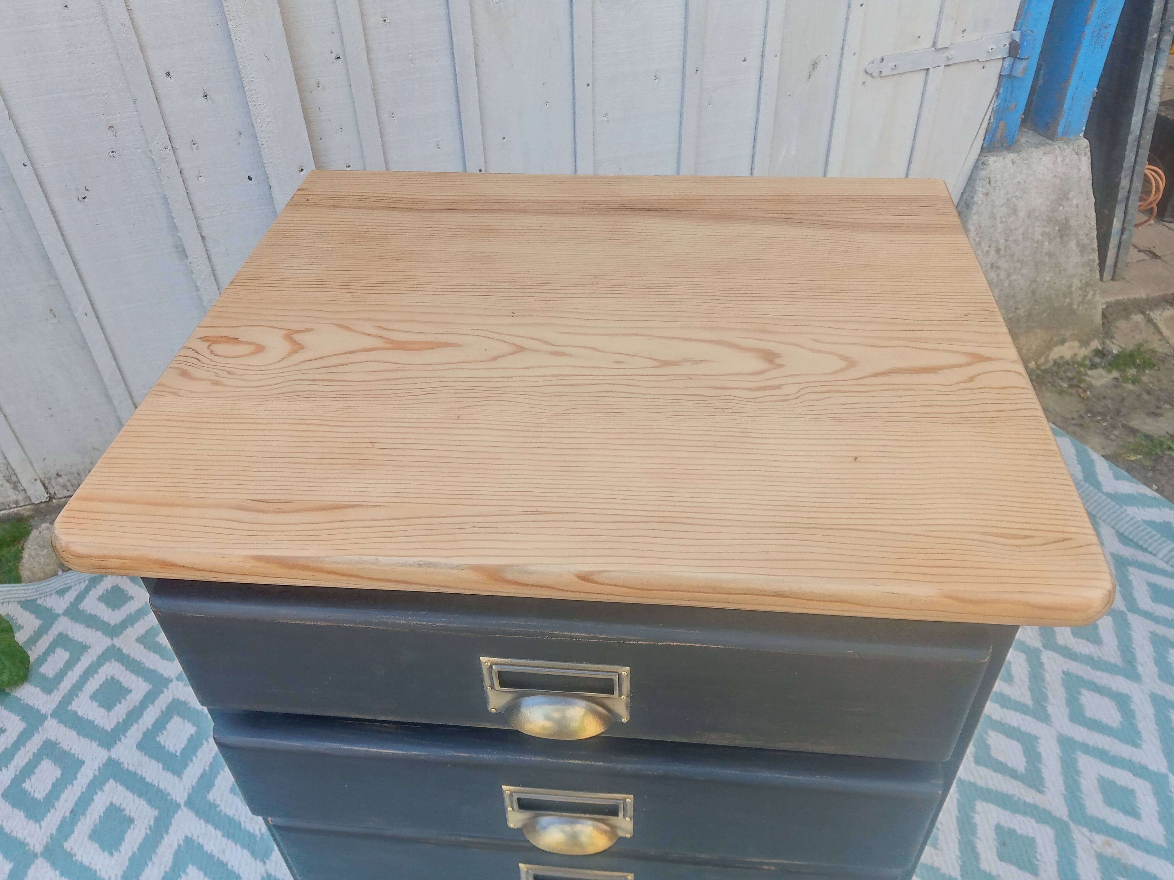 Black patina chest of drawers