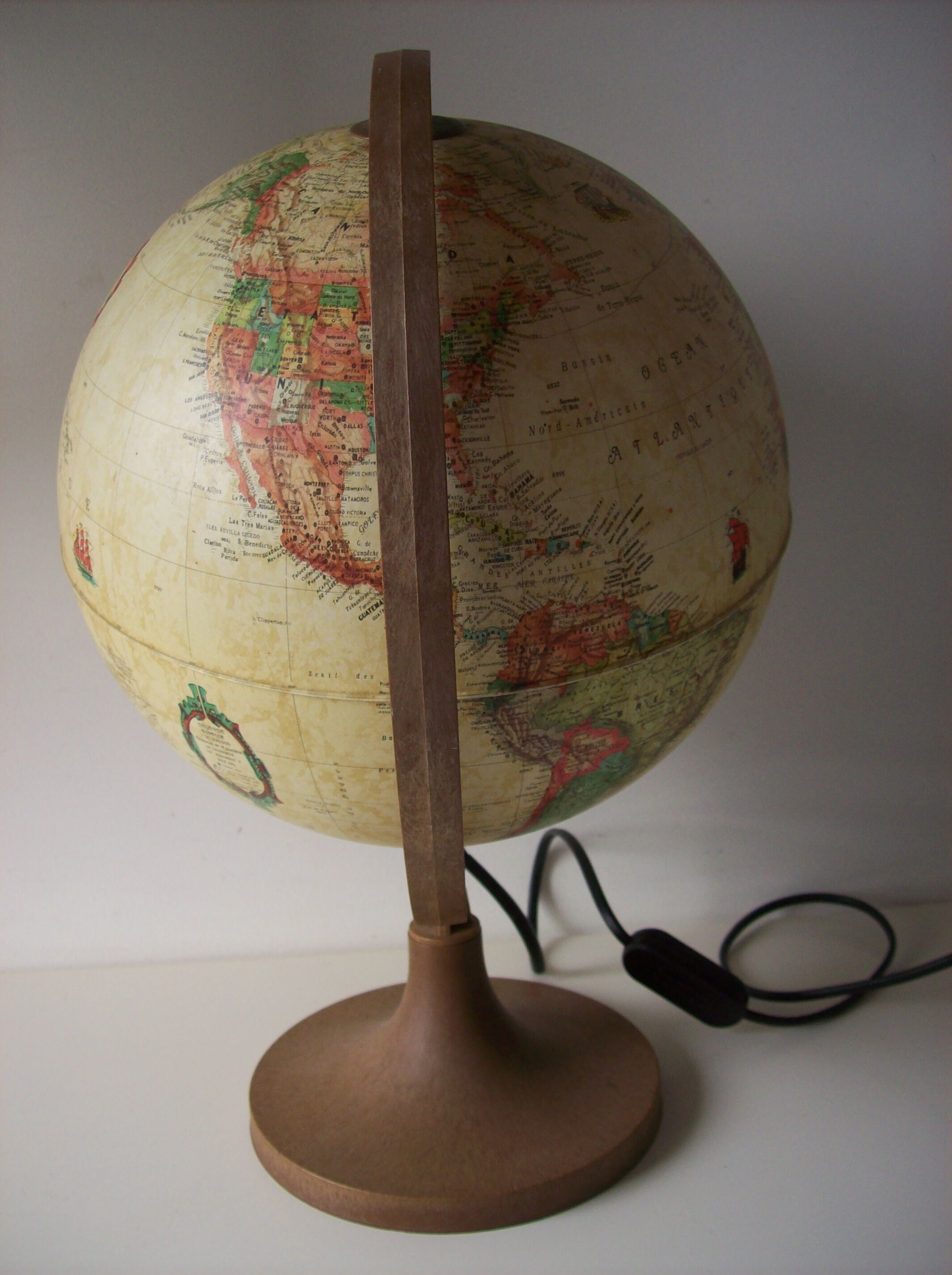 Light globe