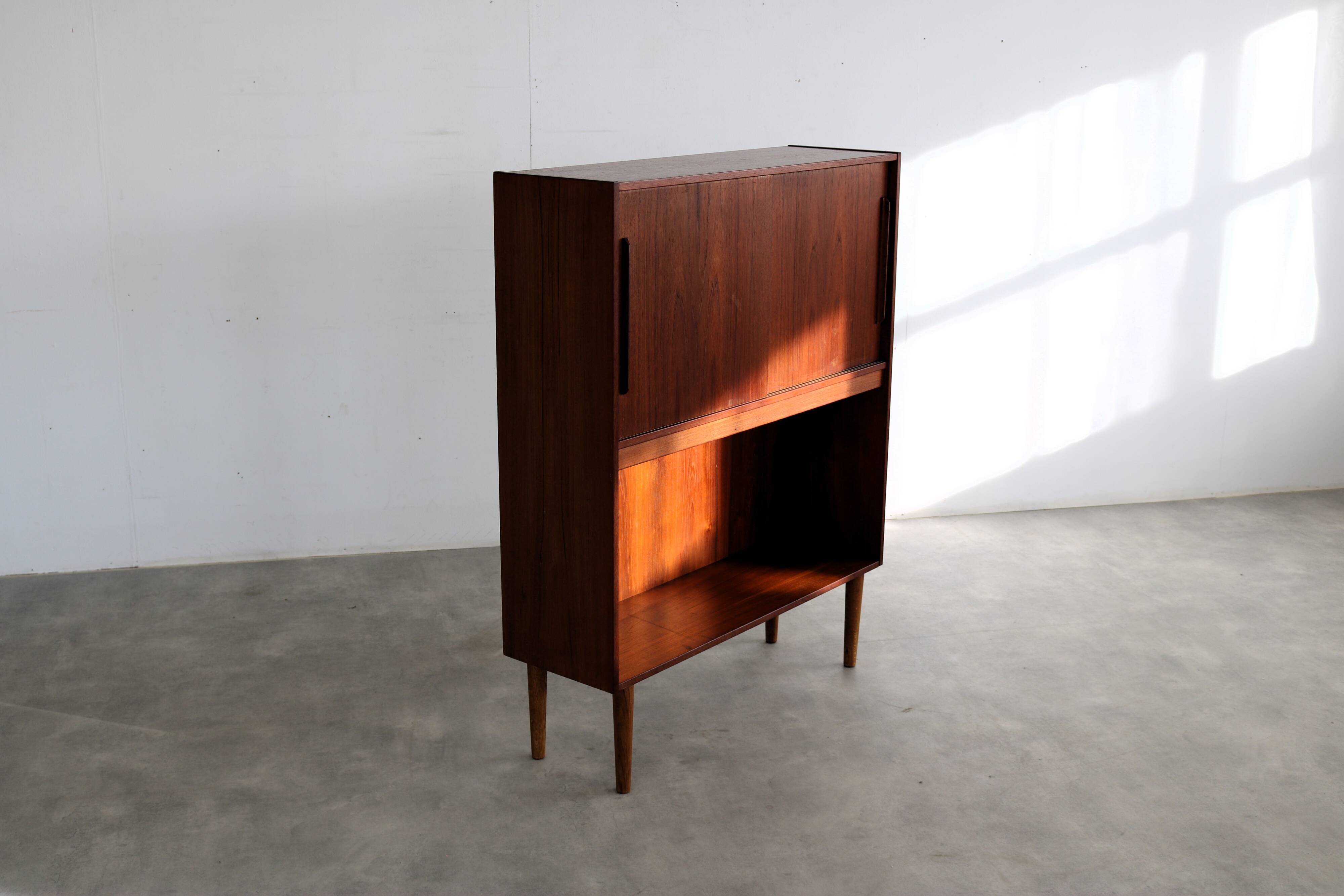 vintage cabinet | cupboard | teak | 60s | Danish