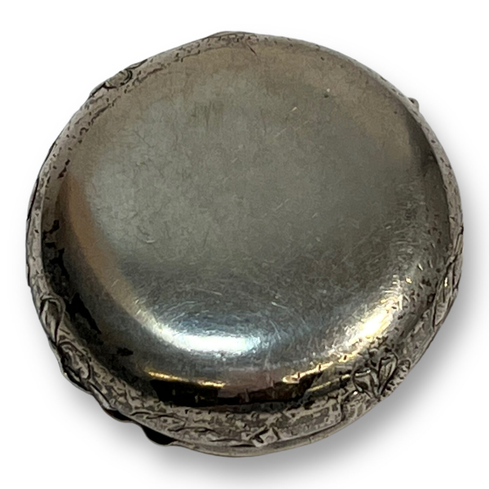 Powder magazine with solid silver mirror